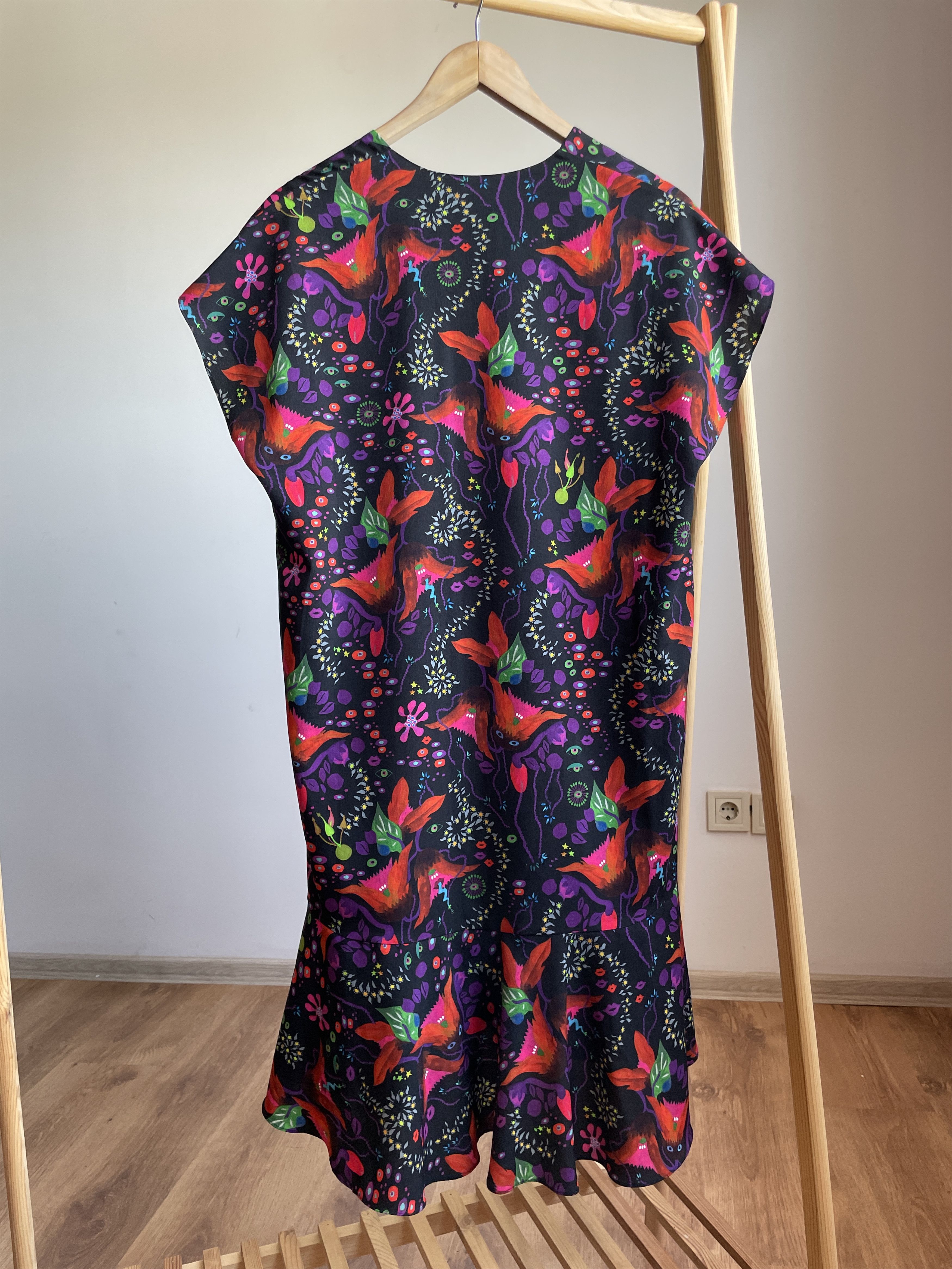 Paul Smith Paul Smith Floral Print Ruffle Dress Size IT 40 Size S / US 4 / IT 40 - 2 Thumbnail