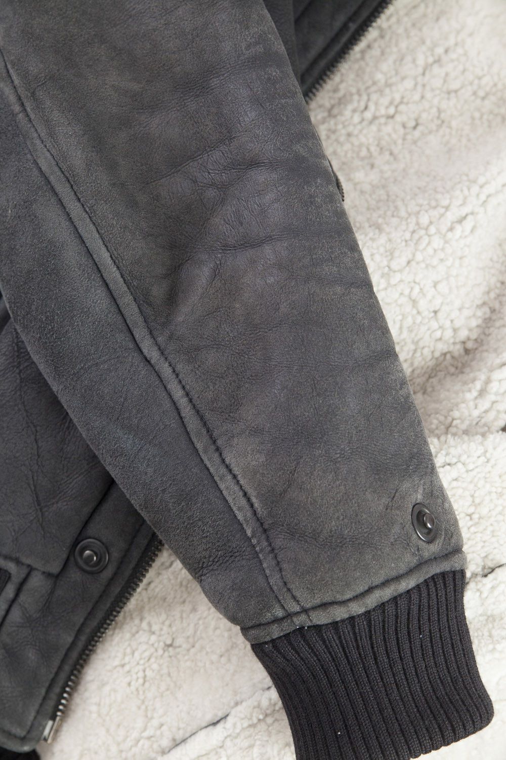 Maison Margiela AW11 shearling leather bomber jacket Size US M / EU 48-50 / 2 - 7 Thumbnail