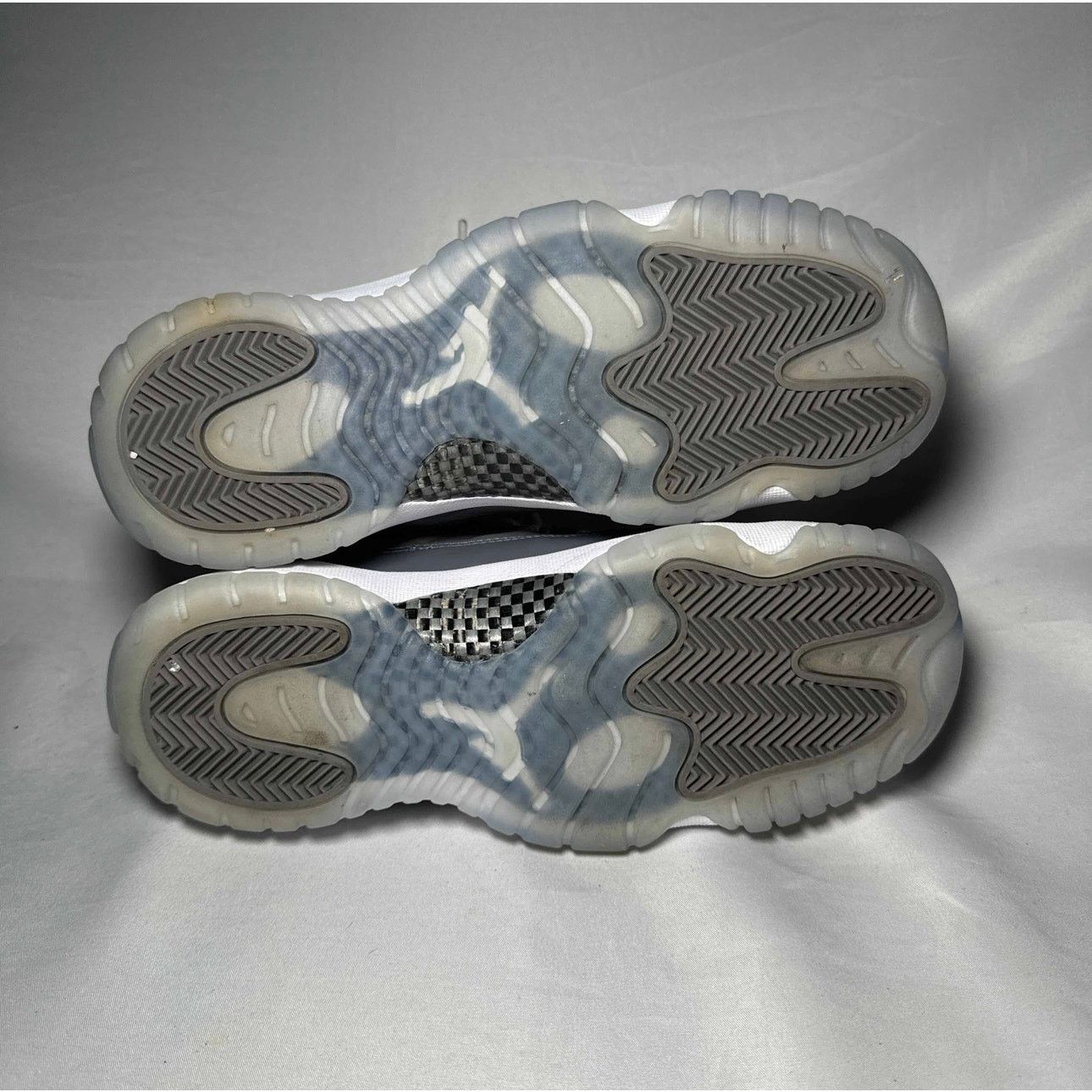 Jordan Brand × Nike Size 7 - Air Jordan 11 Retro GS Cool Grey 2021 Men's Shoes Size US 7 / EU 40 - 6 Thumbnail