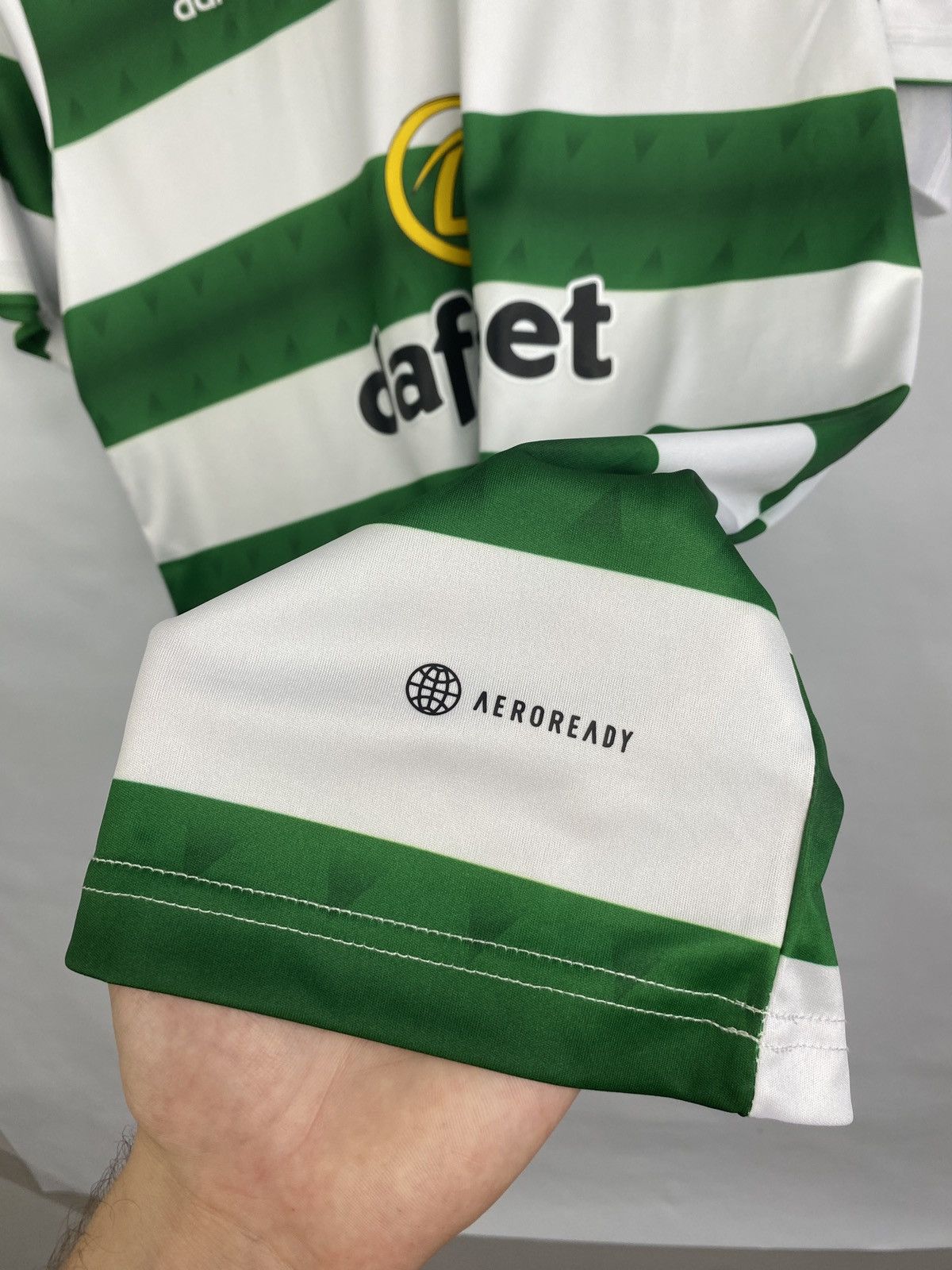 Adidas 🏴󠁧󠁢󠁳󠁣󠁴󠁿 Y2K Celtic Adidas Dafabet Soccer Jersey T-Shirt Retro Hype Size US L / EU 52-54 / 3 - 7 Thumbnail