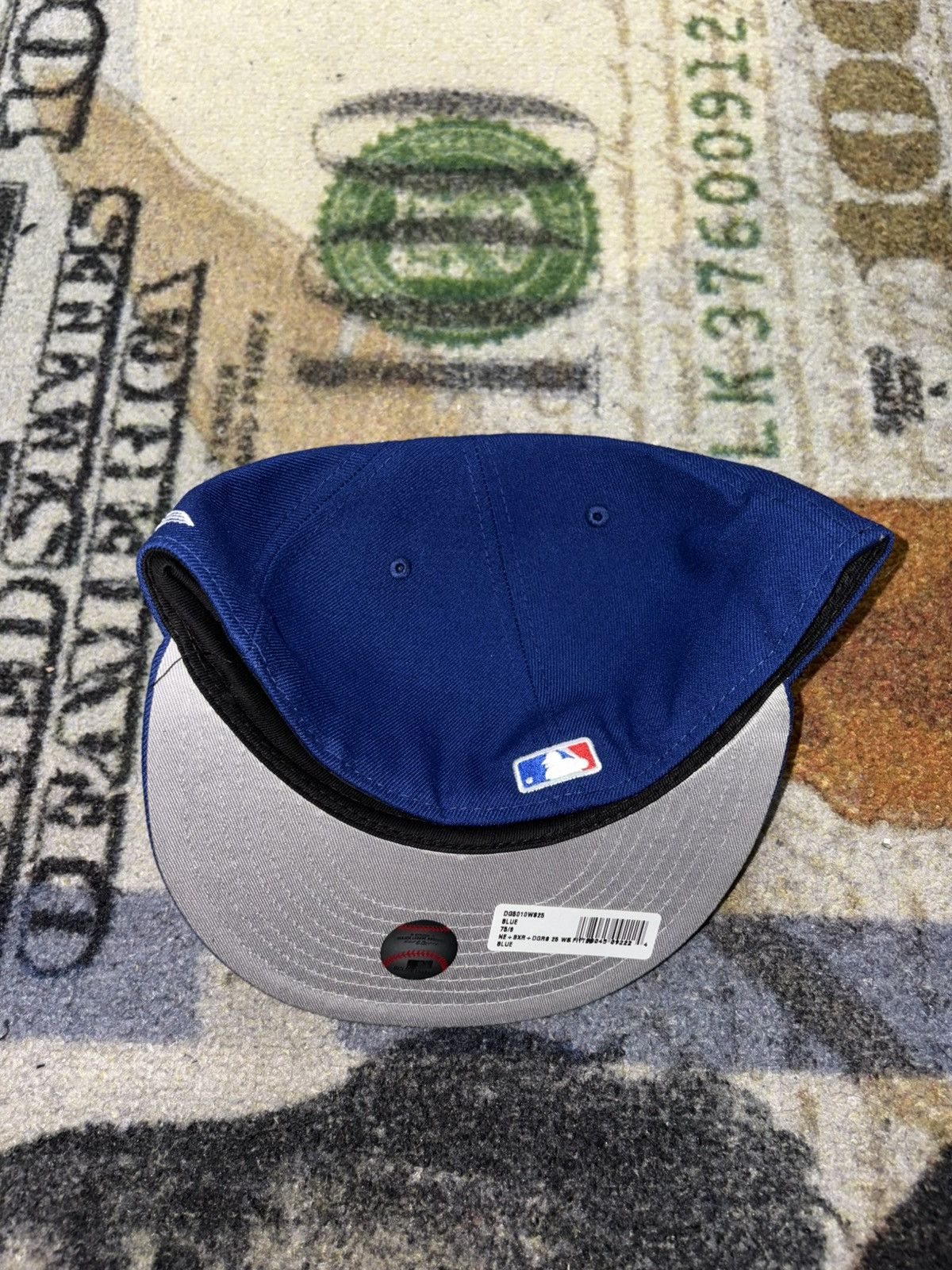 Born X Raised × MLB × New Era Born x Raised Dodgers 2025 World Series 7 5/8 Fitted Size ONE SIZE - 4 Thumbnail