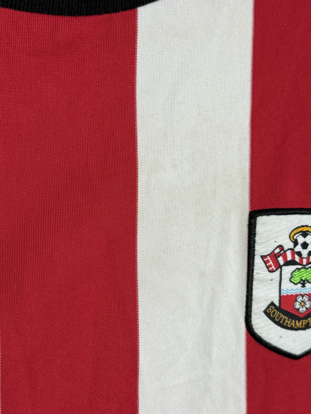 Other Southampton 03/05 Home Football Jersey Size US L / EU 52-54 / 3 - 6 Thumbnail