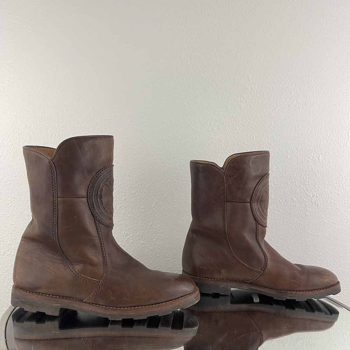 Vintage Vintage Western Brown Leather Embossed Eagle Mid Calf Boots Size US 9 / EU 42 - 2 Thumbnail