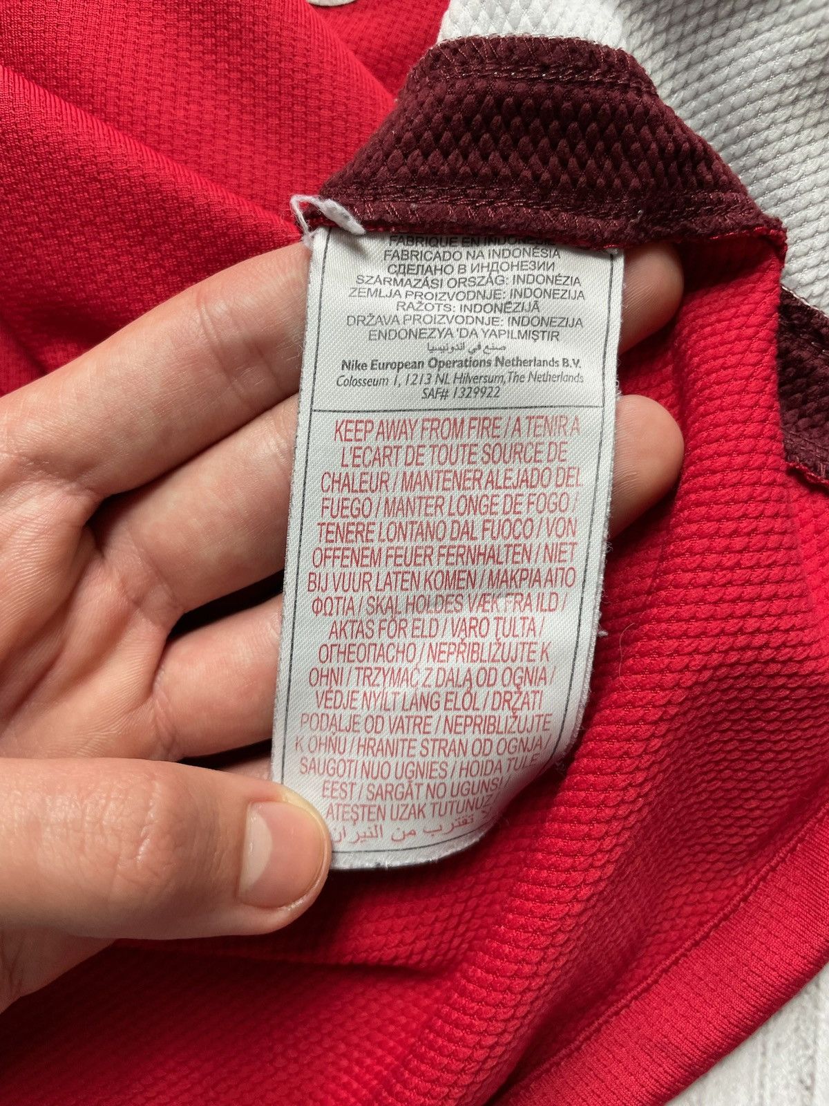 Nike × Vintage Vintage Nike Arsenal soccer jersey size XL red Size US XL / EU 56 / 4 - 4 Thumbnail