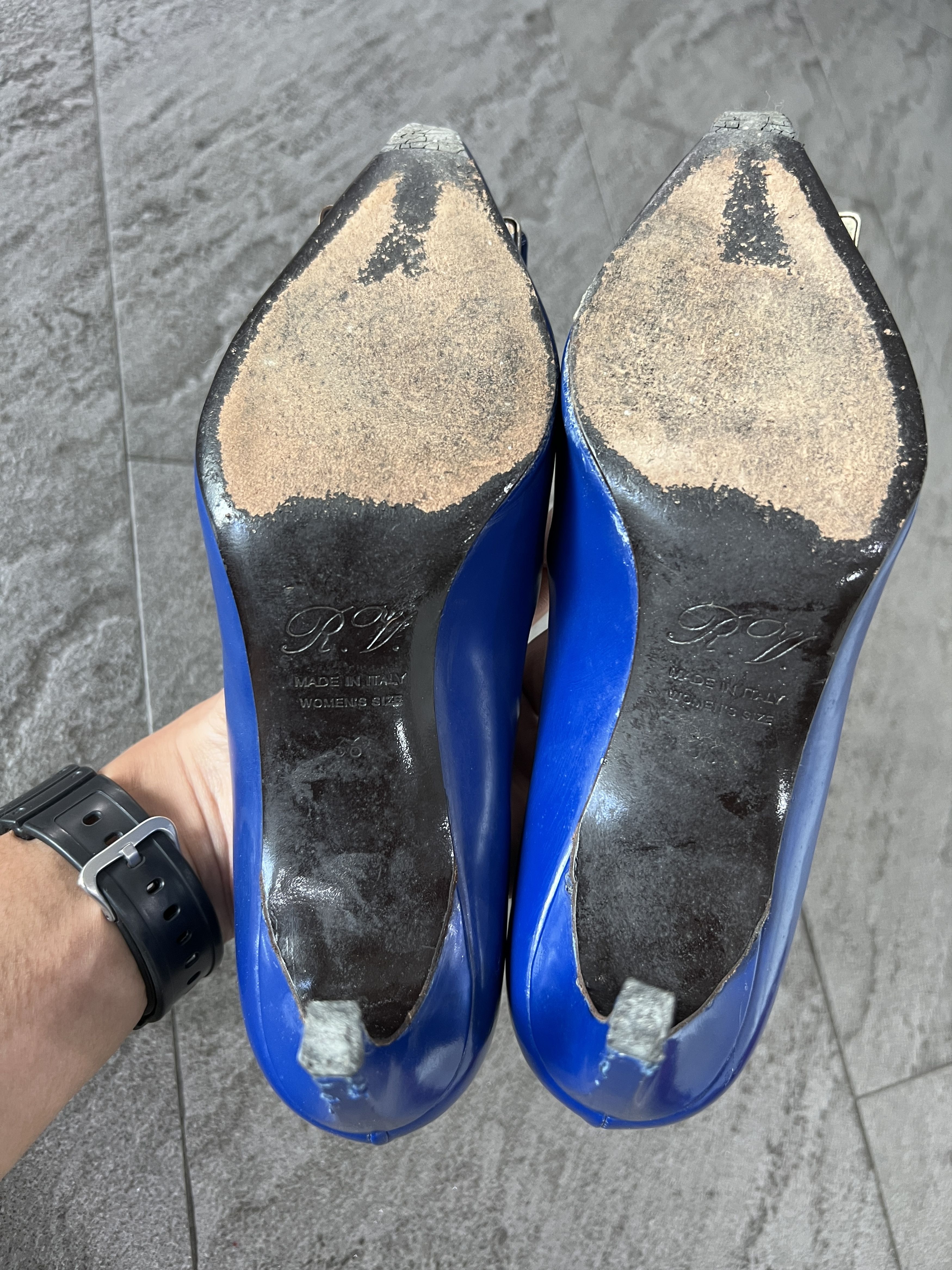 Roger Vivier Roger Vivier Buckle Heels Blue Patent Pumps Size US 6 / IT 36 - 9 Thumbnail