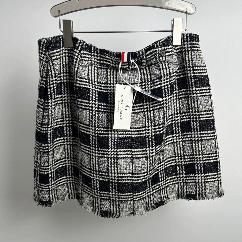 Thom Browne Thom Browne Black and white gray checkered skirt Size 30" / US 8 / IT 44 - 2 Thumbnail