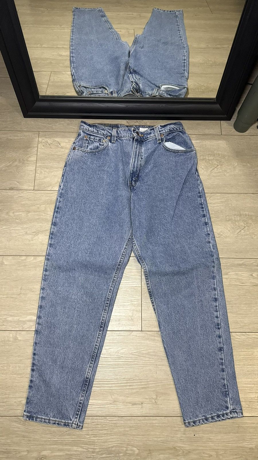Levi's Vintage 1990s Levis 551 Relaxed Fit Tapered Leg Women’s Jean Size 34" / US 12 / IT 48 - 1 Thumbnail