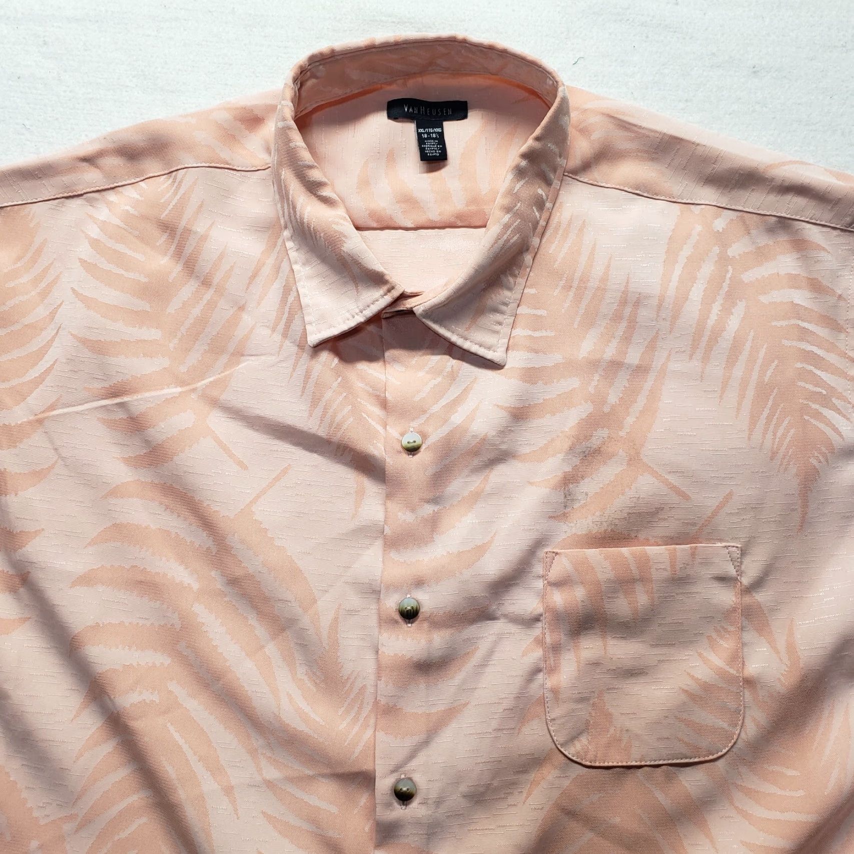 Van Heusen Van Heusen Shirt Men 2XL Pink Hawaiian Button-Up Short Sleeve Collared 18 18.5 Adult Regular Size US XXL / EU 58 / 5 - 2 Thumbnail