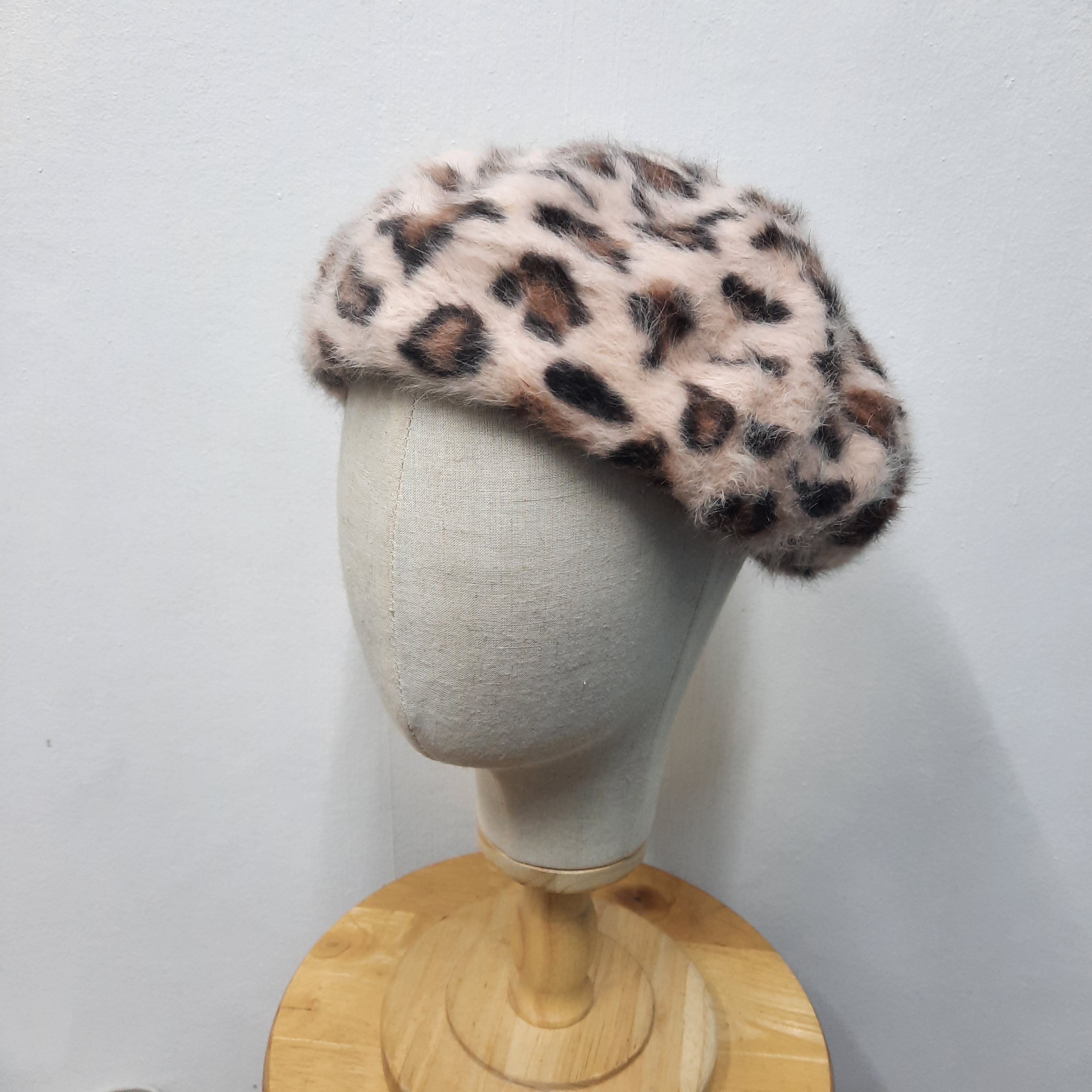 If Six Was Nine 💥 Robe cabinet harajuku style punk leopard beret hat Size ONE SIZE - 4 Thumbnail
