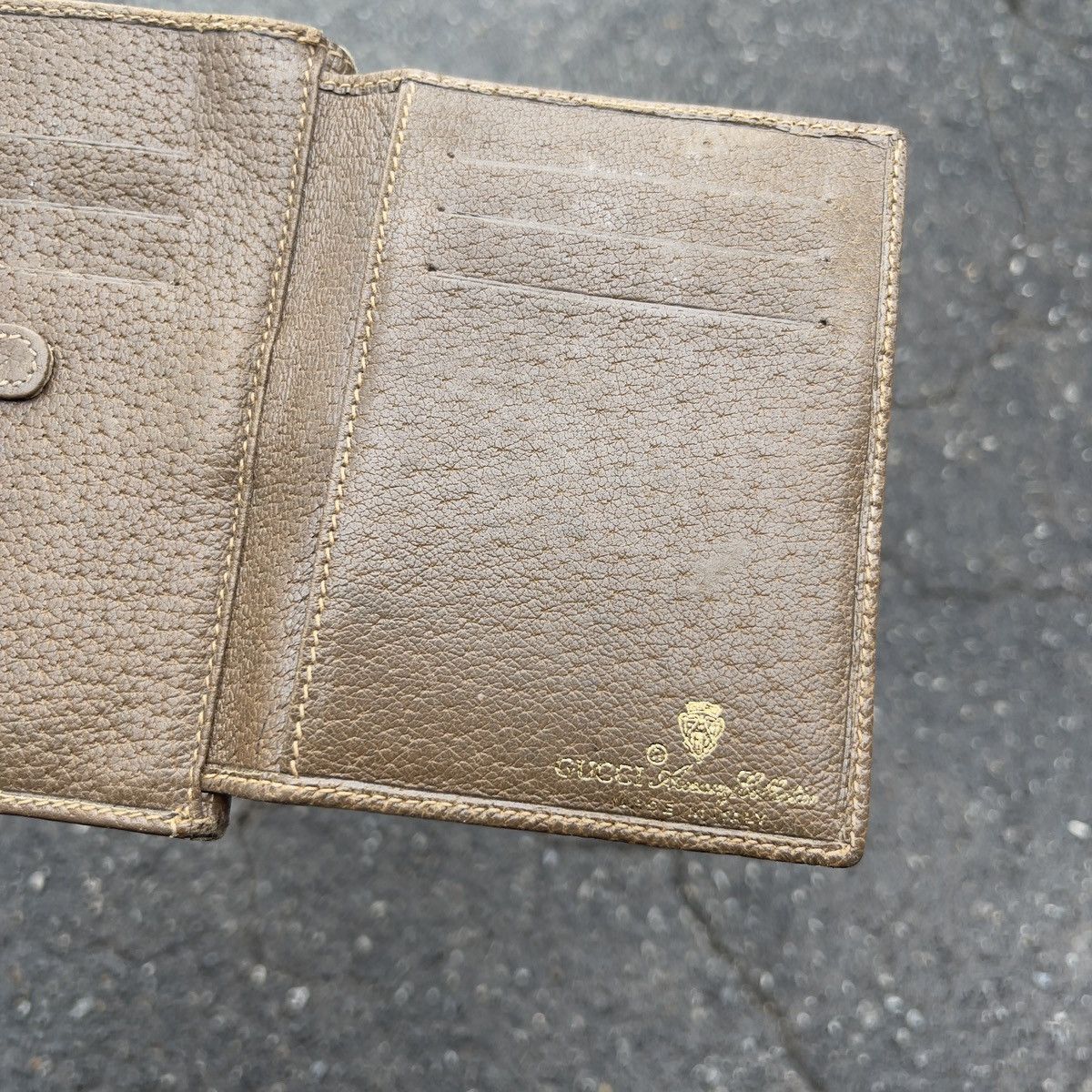 Gucci × Vintage Vintage GUCCI Leather Monogram Tri-Fold Wallet Size ONE SIZE - 8 Thumbnail
