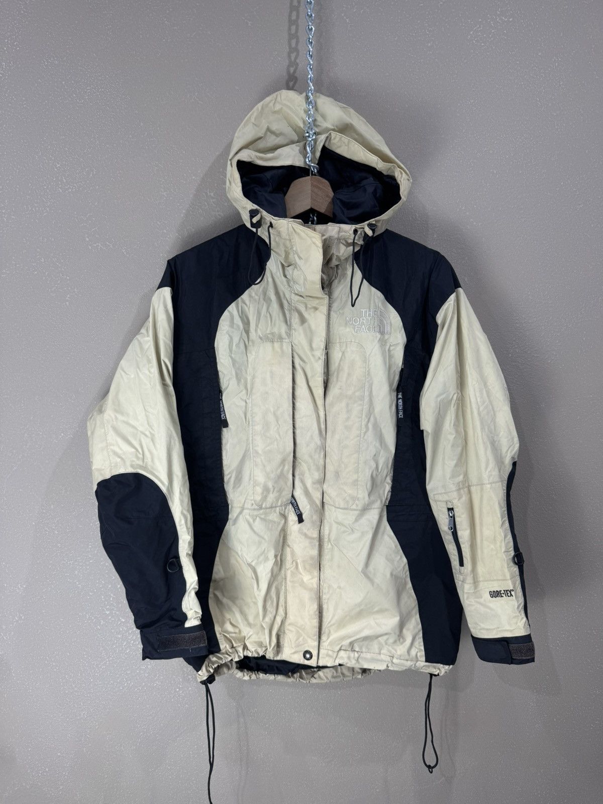 The North Face Women’s The North Face Goretex Cream Ski Jacket - XS Size XS / US 0-2 / IT 36-38 - 1 Thumbnail
