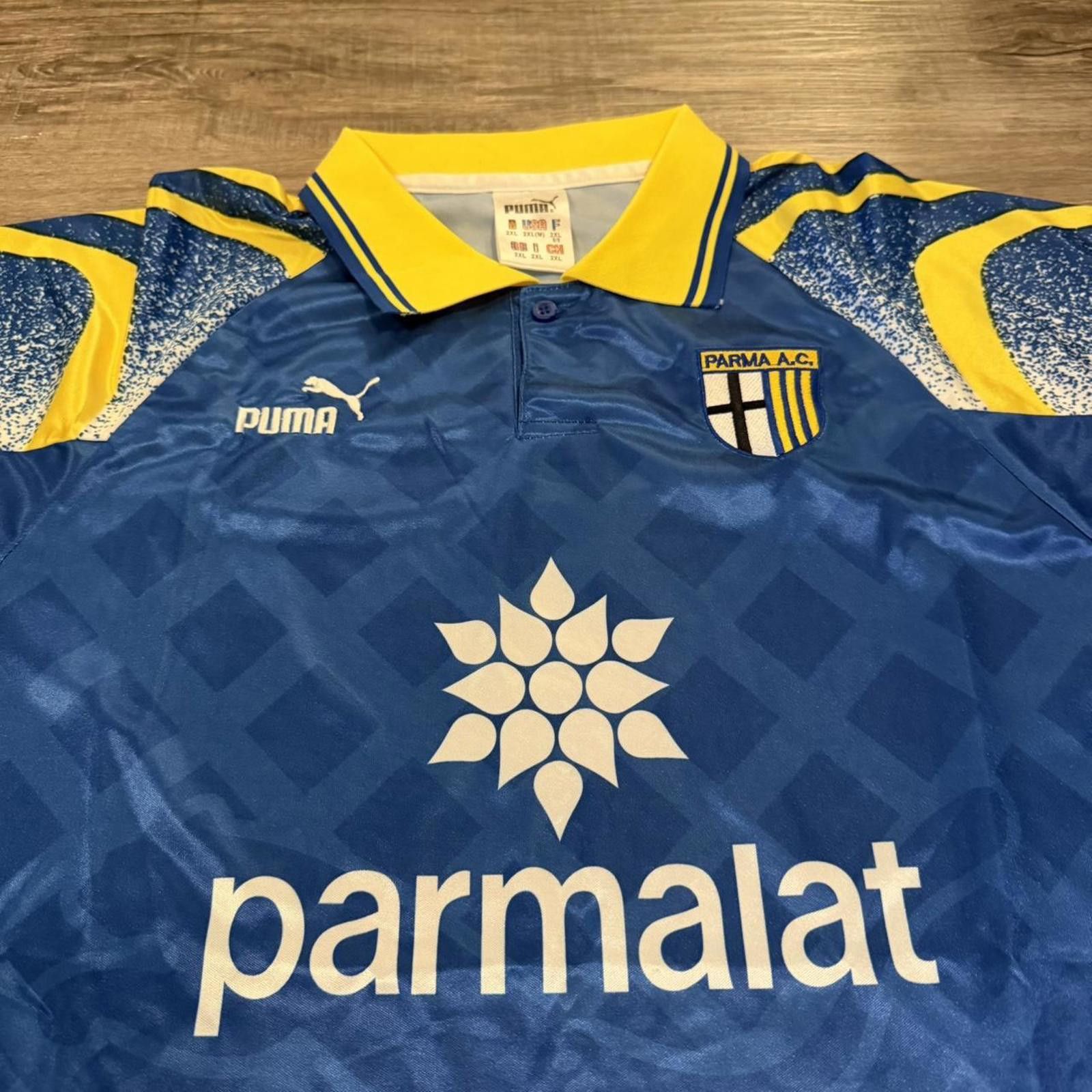 Puma Vintage puma Parma AC Italy parmalat soccer jersey 90s XXL Size US XXL / EU 58 / 5 - 4 Thumbnail
