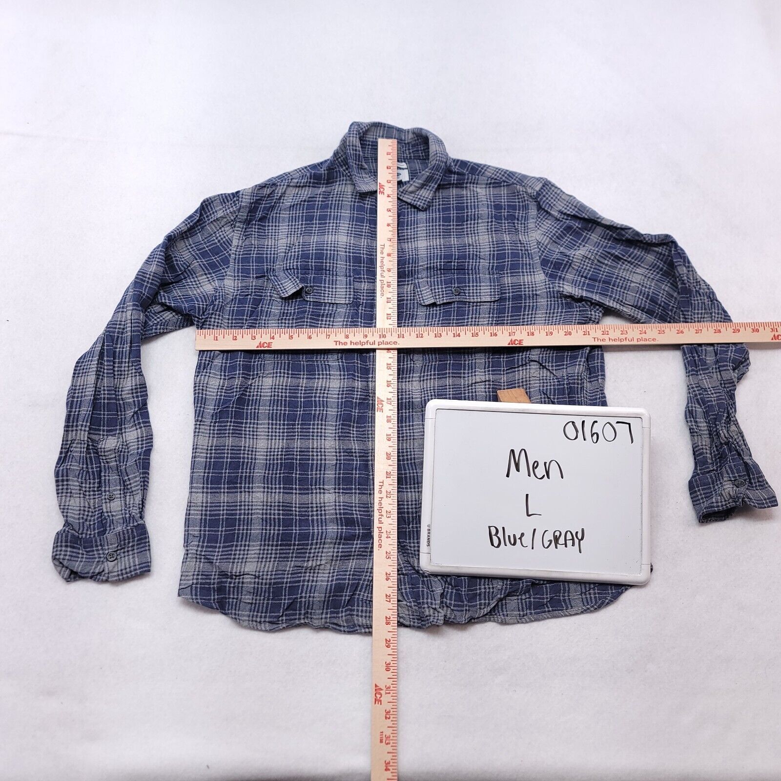 Old Navy Old Navy Tartan Flannel Casual Shirt Mens Size L Blue Gray Size US L / EU 52-54 / 3 - 6 Thumbnail