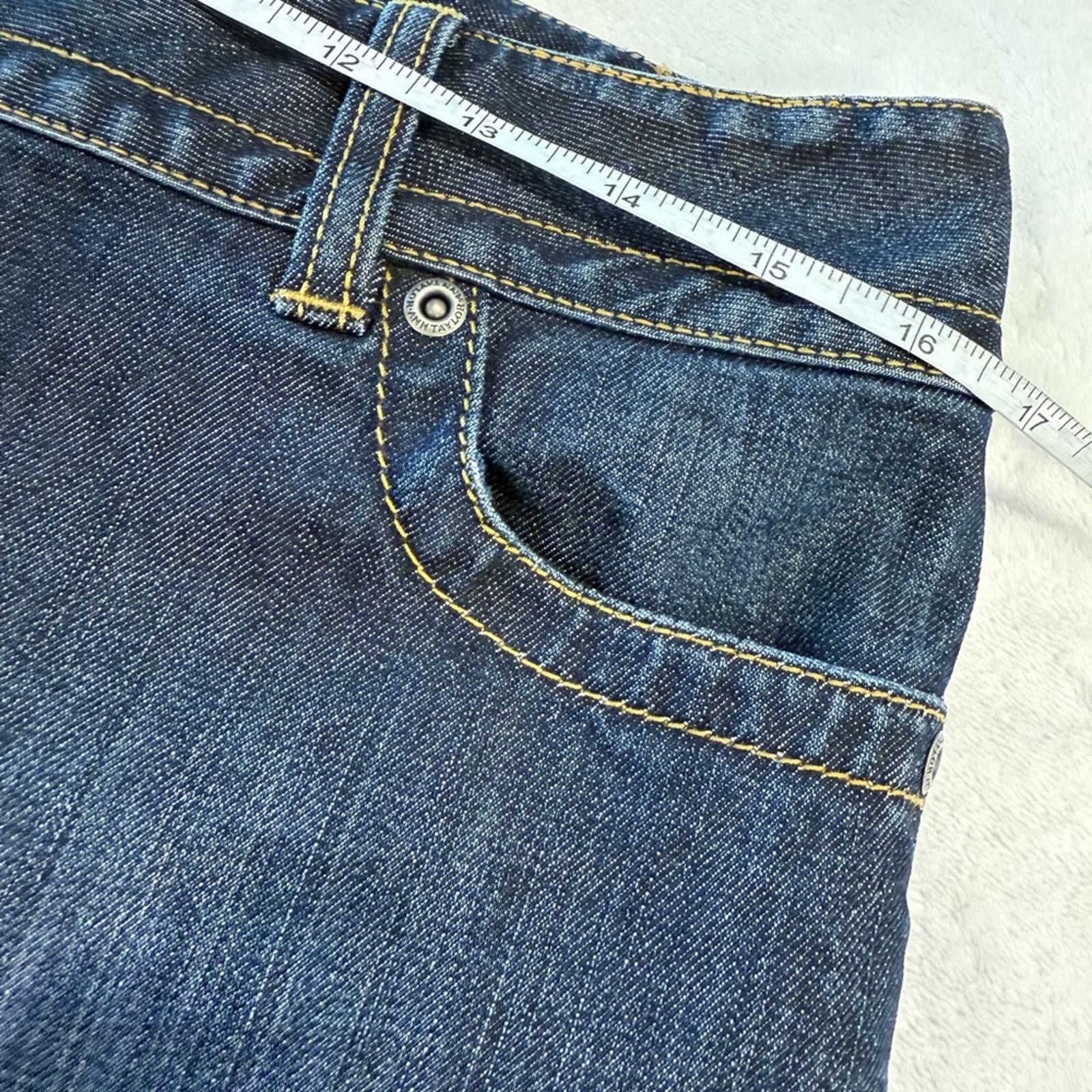 Ann Taylor Ann Taylor Modern Fit Lindsay Waist crop jeans button 8P Size 30" / US 8 / IT 44 - 7 Thumbnail