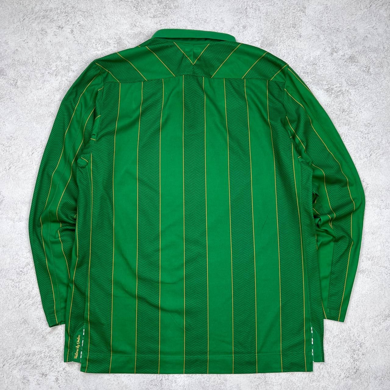 Umbro MEN'S Vintage Umbro Ireland National Soccer Football Jersey Size US S / EU 44-46 / 1 - 5 Thumbnail