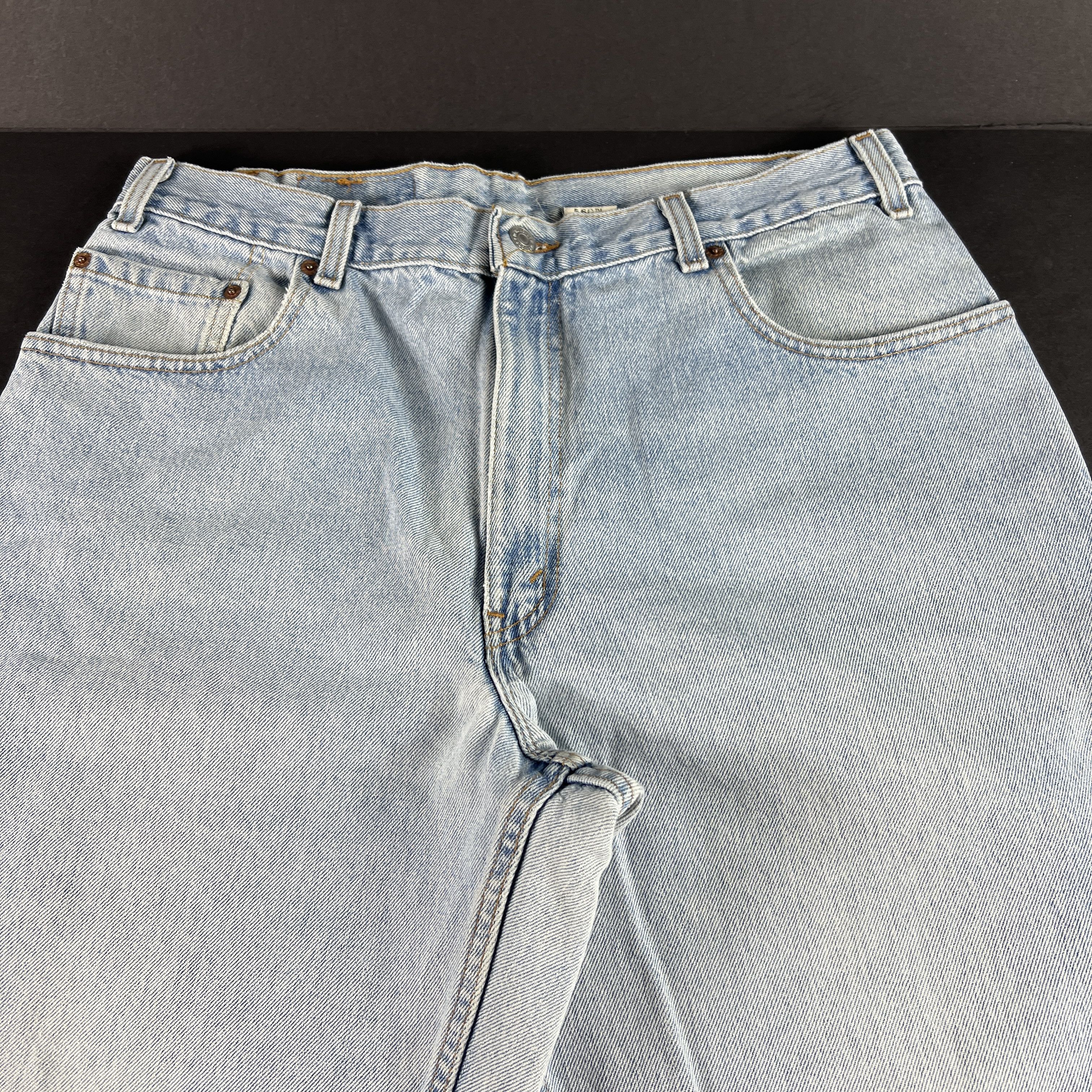 Levi's × Vintage Y2K Levi's Jeans 560 Loose Tapered Light Blue Faded Denim Size US 35 - 3 Thumbnail