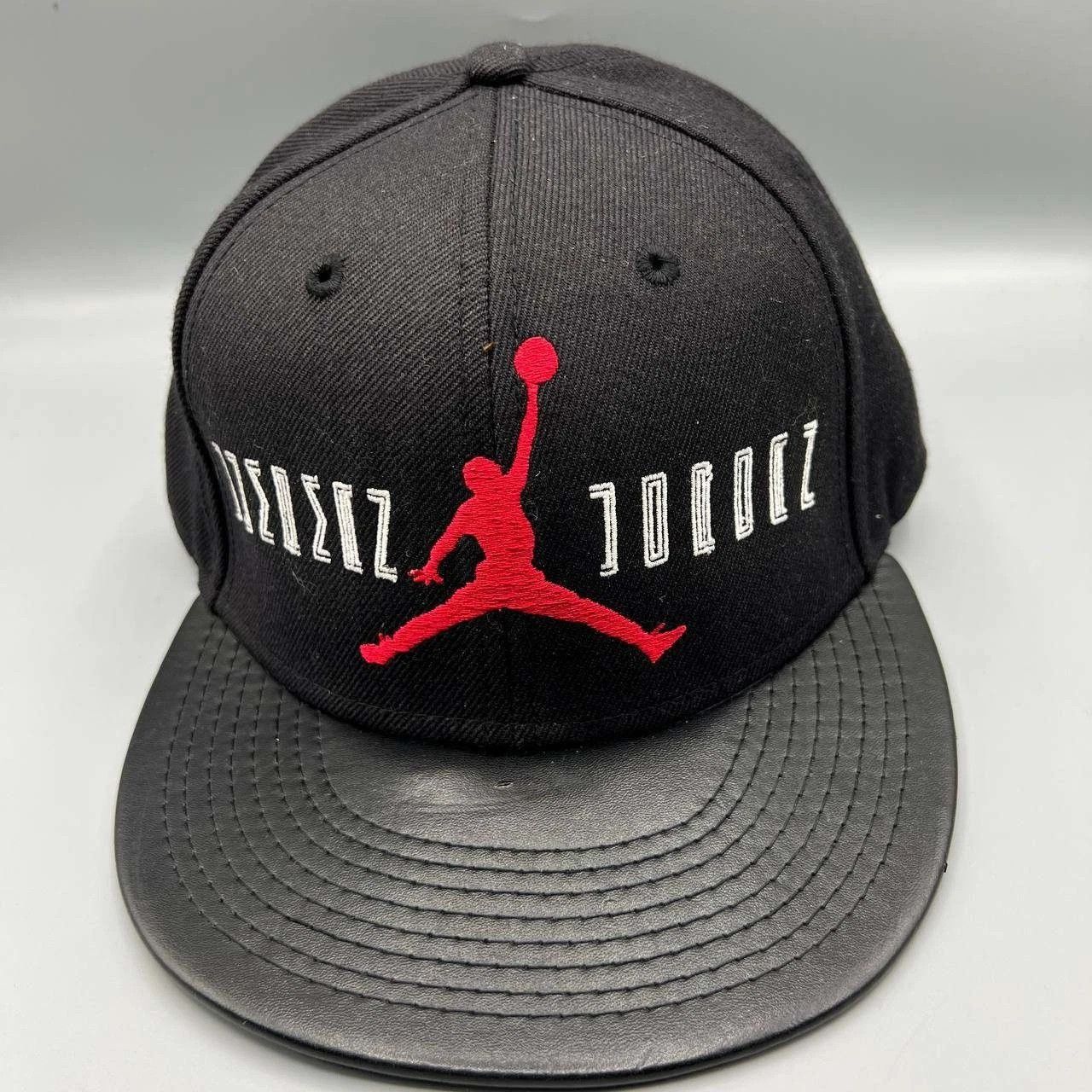 Jordan Brand Air Jordan Retro 11 Hat Men 7 3/8 Embroidered Logo Fitted Size ONE SIZE - 1 Thumbnail