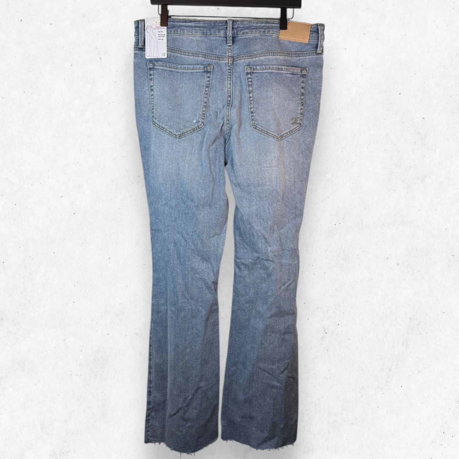 Seven 7 NWT Seven 7 Jeans Women's 12 High Rise Slim Flare "Felicity" Size 34" / US 12 / IT 48 - 2 Thumbnail