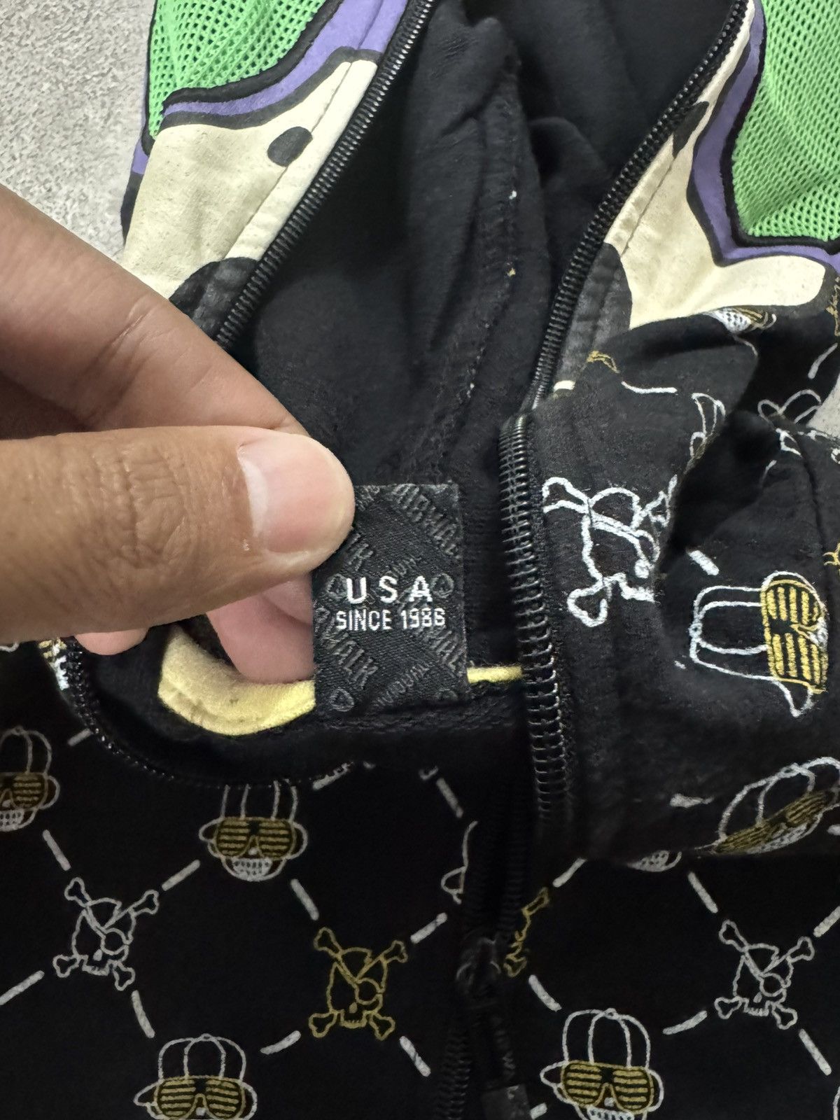 Japanese Brand JAPANESE STYLE WITH KANYE WEST LOGO LIKE LGB STYLE Size US L / EU 52-54 / 3 - 8 Thumbnail