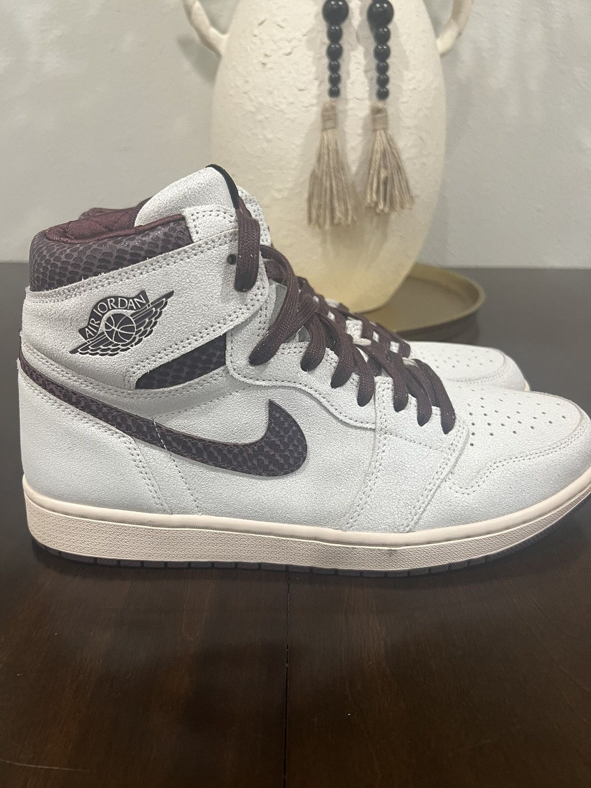 A Ma Maniere × Jordan Brand × Nike Air Jordan 1 Retro High OG A Ma Maniére Size US 12 / EU 45 - 3 Thumbnail