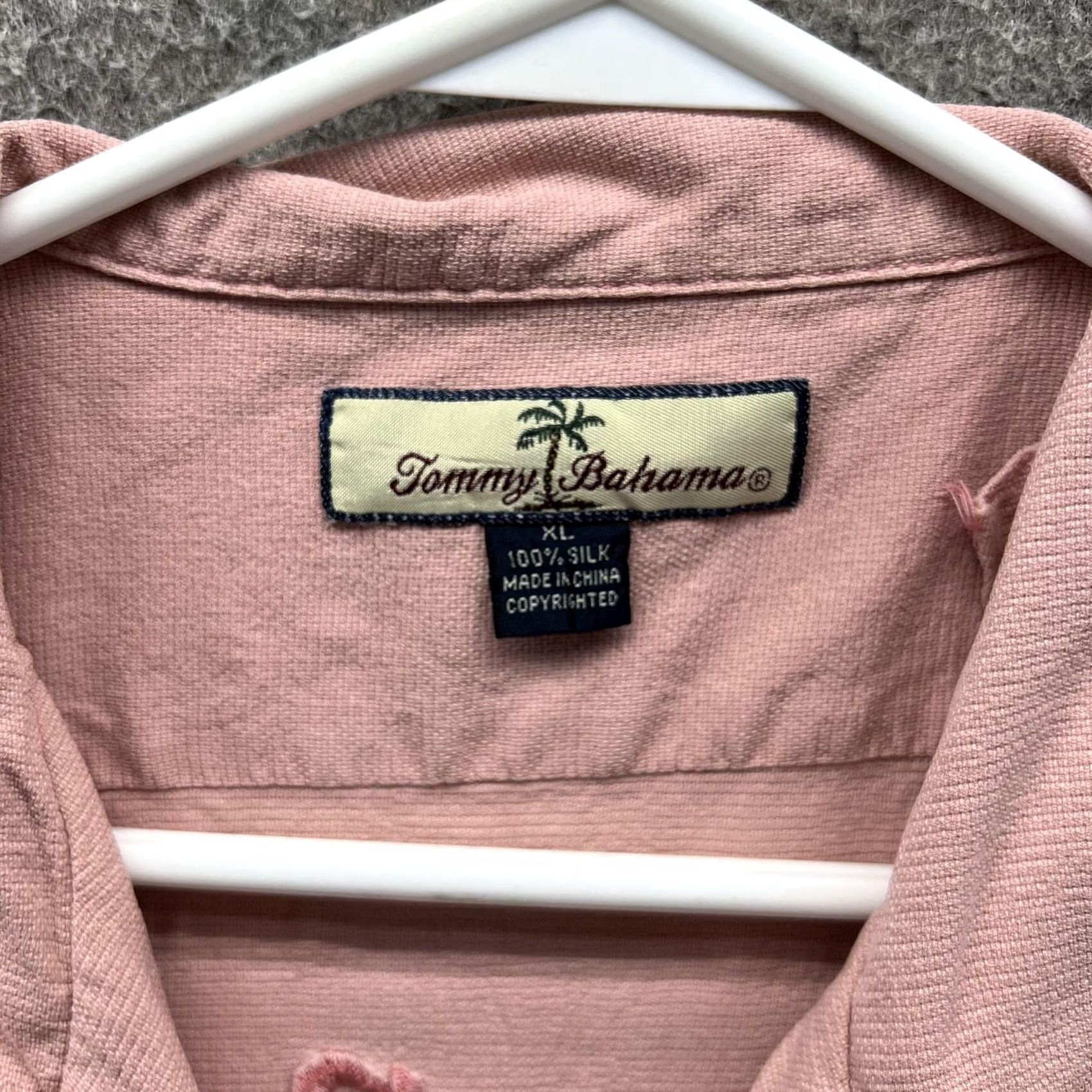 Tommy Bahama Tommy Bahama Shirt Mens XL Pink Silk Camp Short Sleeve Button Front Casual Size US XL / EU 56 / 4 - 6 Thumbnail