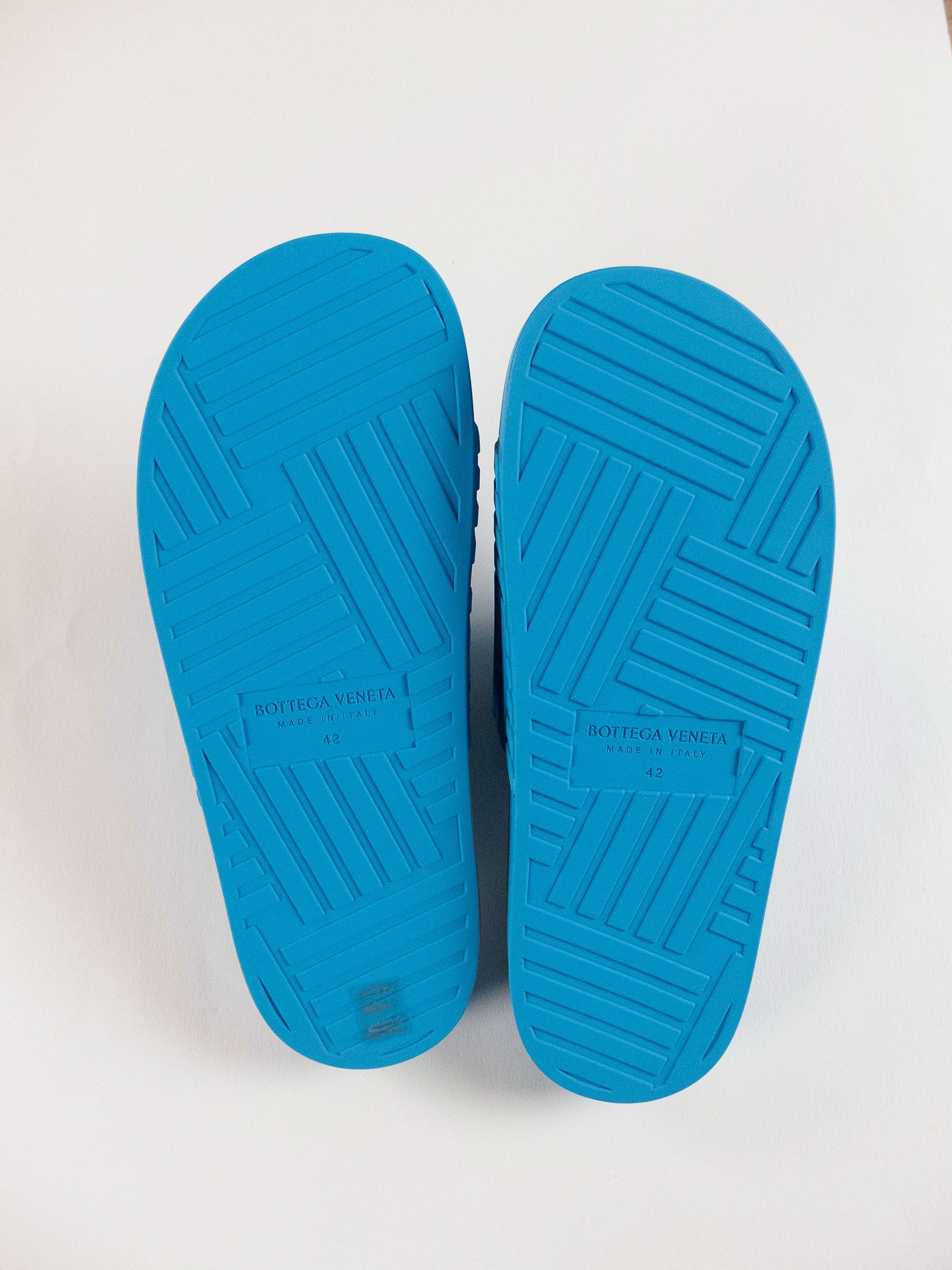 Bottega Veneta BOTTEGA VENETA Slides Amalfi blue rubber slide sandals 9 42 Size US 9 / EU 42 - 5 Thumbnail