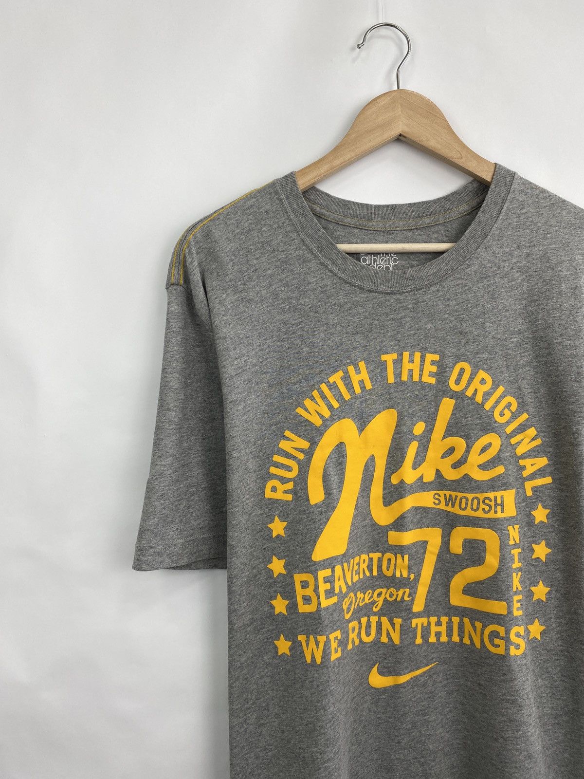 Nike 🇺🇸 Vintage Nike Swoosh Retro T-Shirt Hype Size US XL / EU 56 / 4 - 2 Thumbnail
