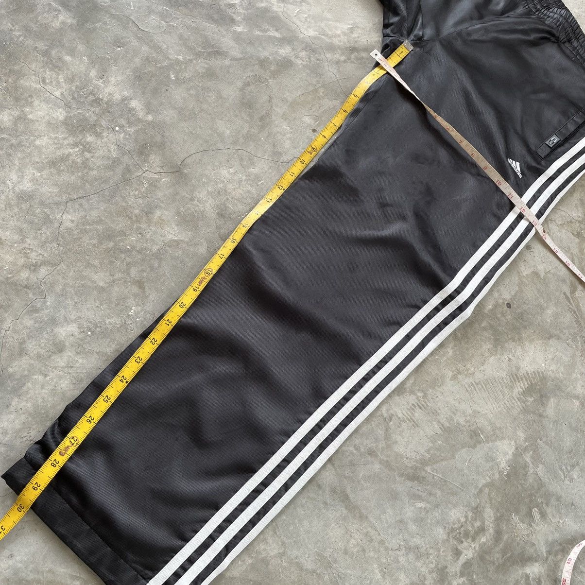 Adidas × Vintage 🔴 Vintage Y2K Adidas Baggy Sweatpants Trackpants 🔴 Size US 34 / EU 50 - 10 Thumbnail