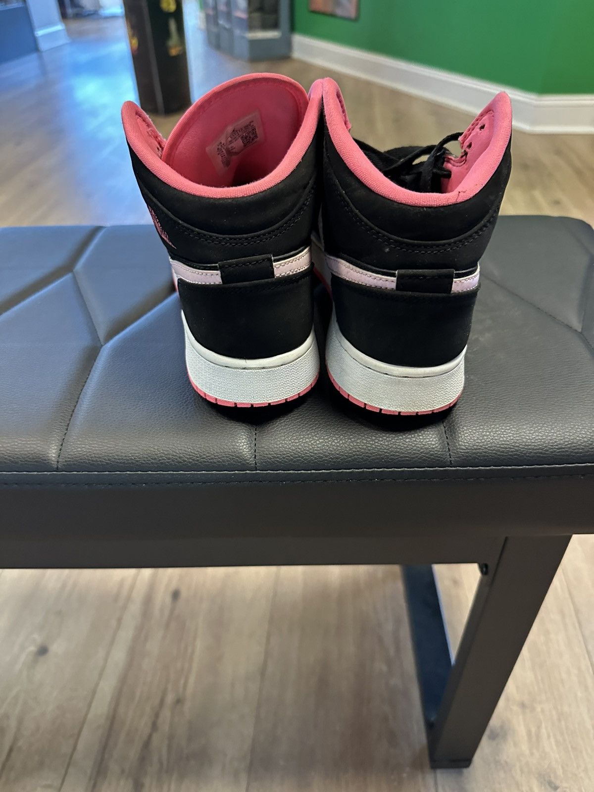 Nike Jordan 1 Digital Pink Size US 6.5 / EU 39-40 - 2 Thumbnail