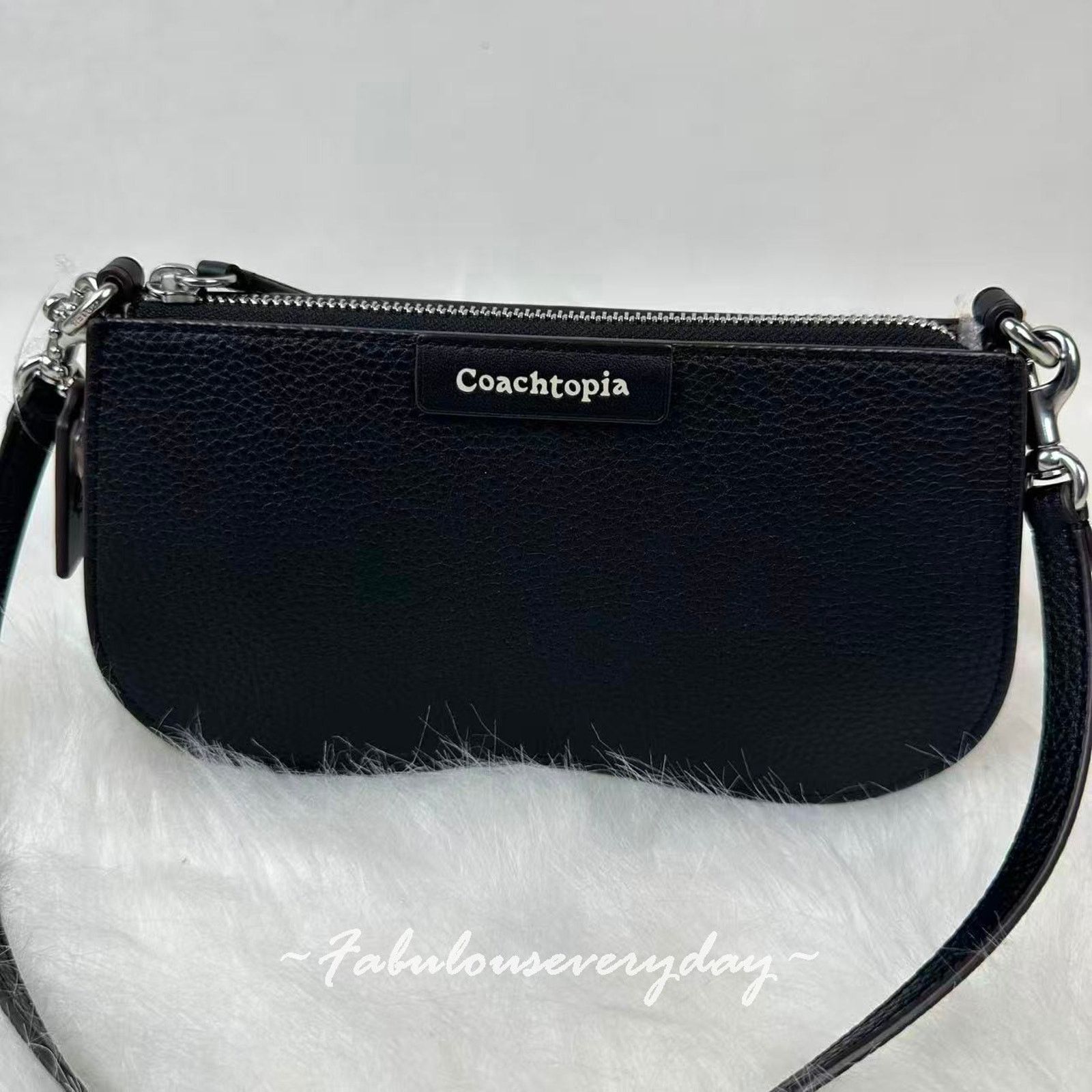 Coach COACH Small Wavy Shoulder Coachtopia Leather Silver Black Size ONE SIZE - 3 Thumbnail