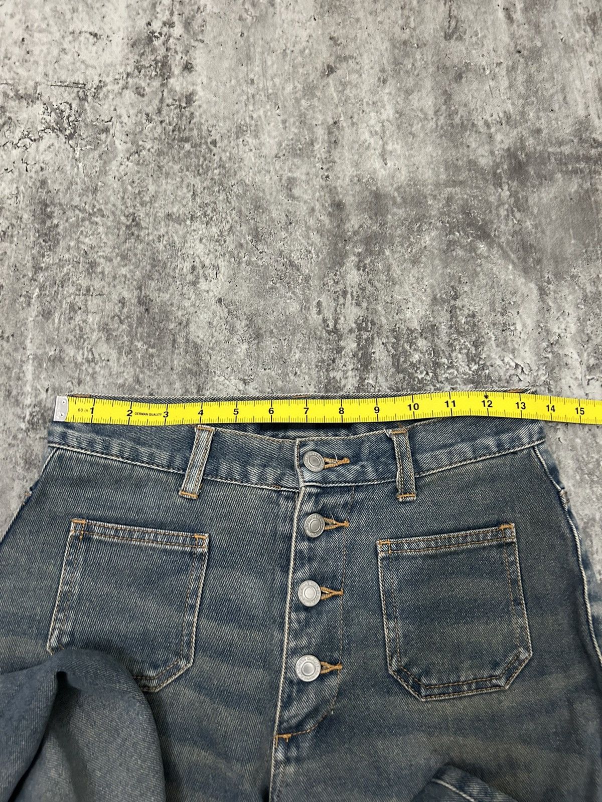 If Six Was Nine × Japanese Brand × Le Grande Bleu (L.G.B.) Vintage Jouer aux echecs Flare Jeans Size US 27 - 15 Thumbnail