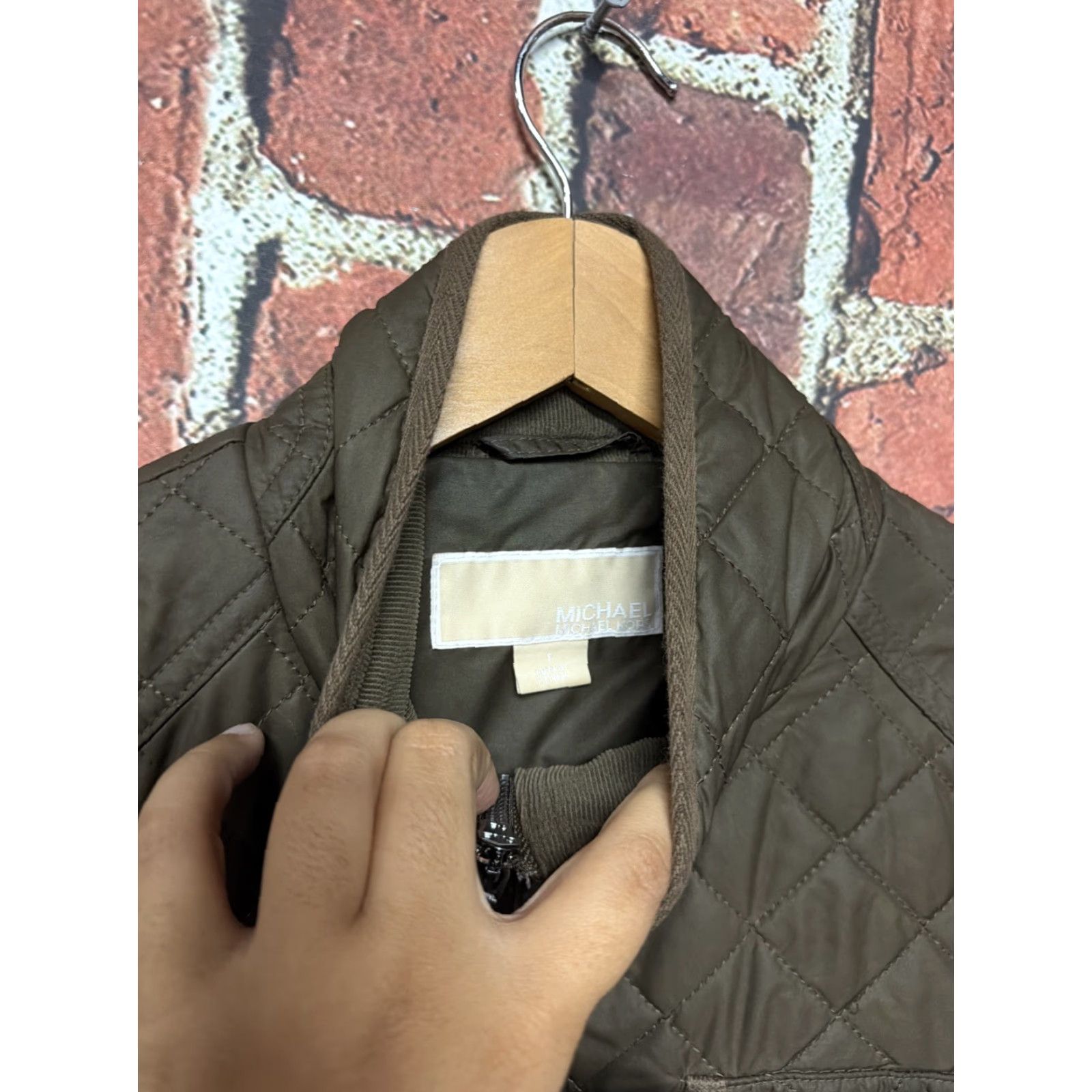 Michael Kors Michael Kors Jacket Quilted Mocha Brown Zipper & Gold Logo Accents Size Small Size S / US 4 / IT 40 - 2 Thumbnail