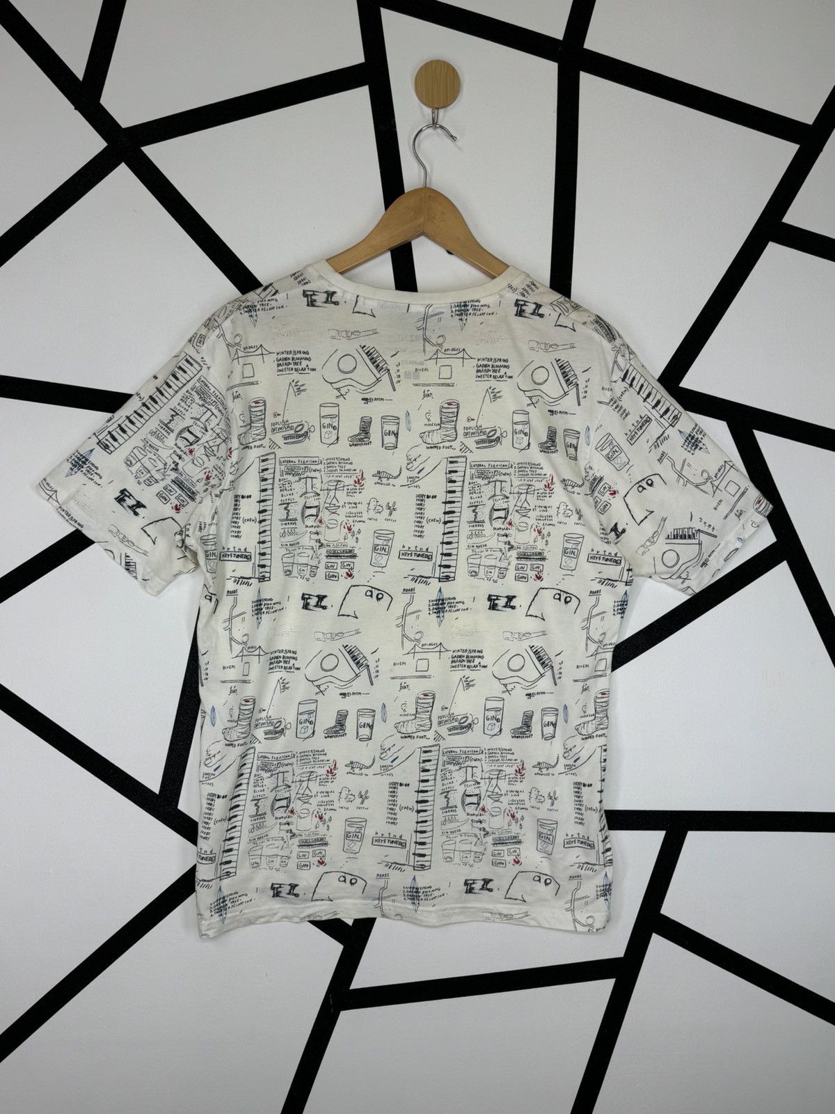 Uniqlo JEAN MICHEL BASQUIAT ART DESIGNER FULL PRINT TEE Size US M / EU 48-50 / 2 - 2 Thumbnail