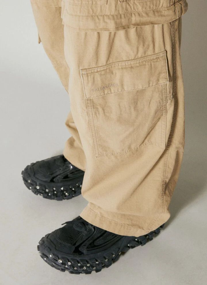 Balenciaga o1bcso1str0226 Large Cargo Pants In Beige Size US 32 / EU 48 - 5 Thumbnail