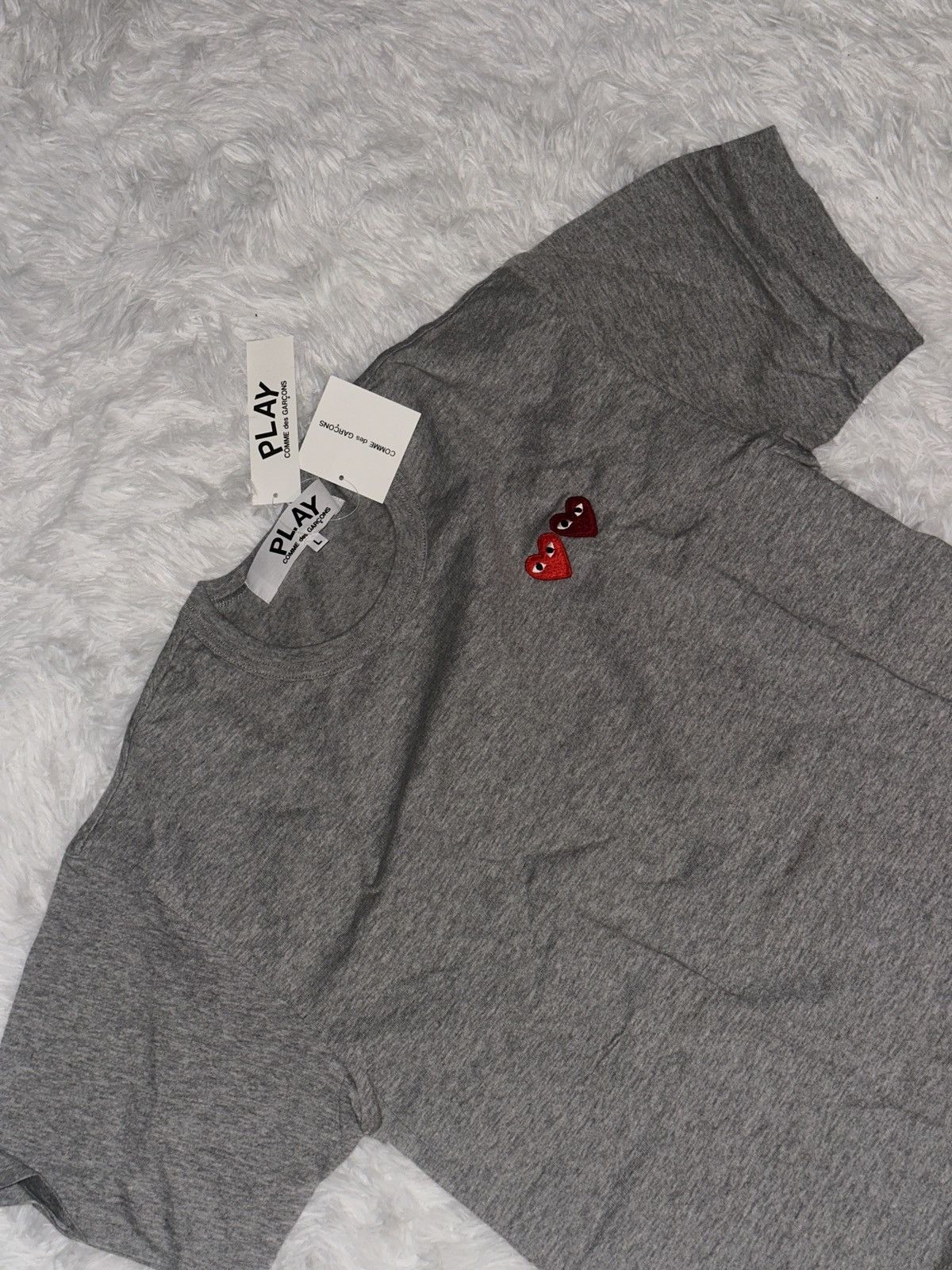Comme des Garcons PLAY Comme Des Garcons PLAY Grey Large T Shirt Double Hearts Size US L / EU 52-54 / 3 - 1 Thumbnail