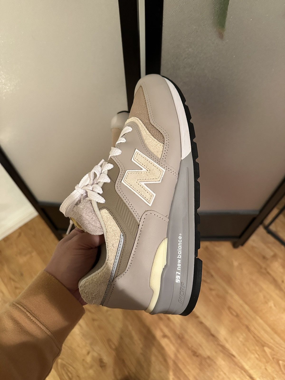 New Balance New Balance U997GG 997 Moonrock Driftwood Hair Suede Sneaker Size US 9 / EU 42 - 10 Thumbnail