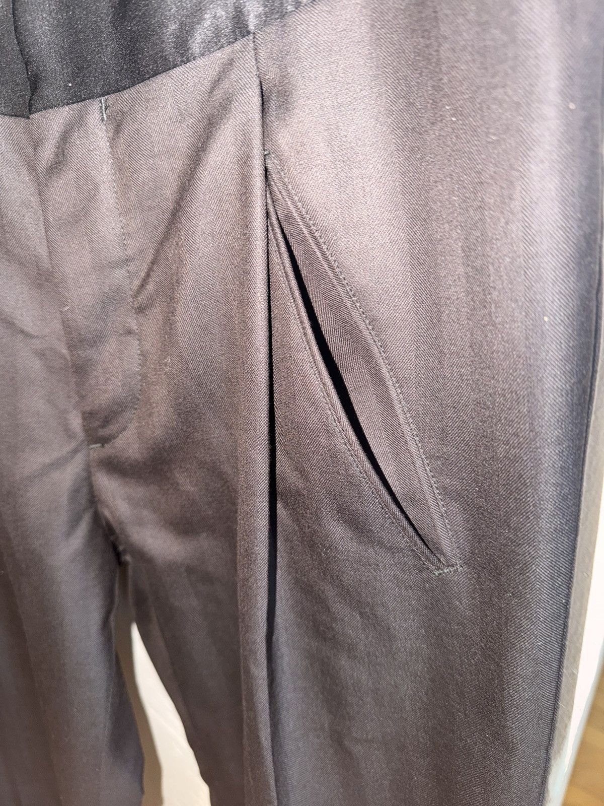 Louis Vuitton Louis Vuitton Single Breasted Chocolate Tuxedo Size 48R - 16 Thumbnail