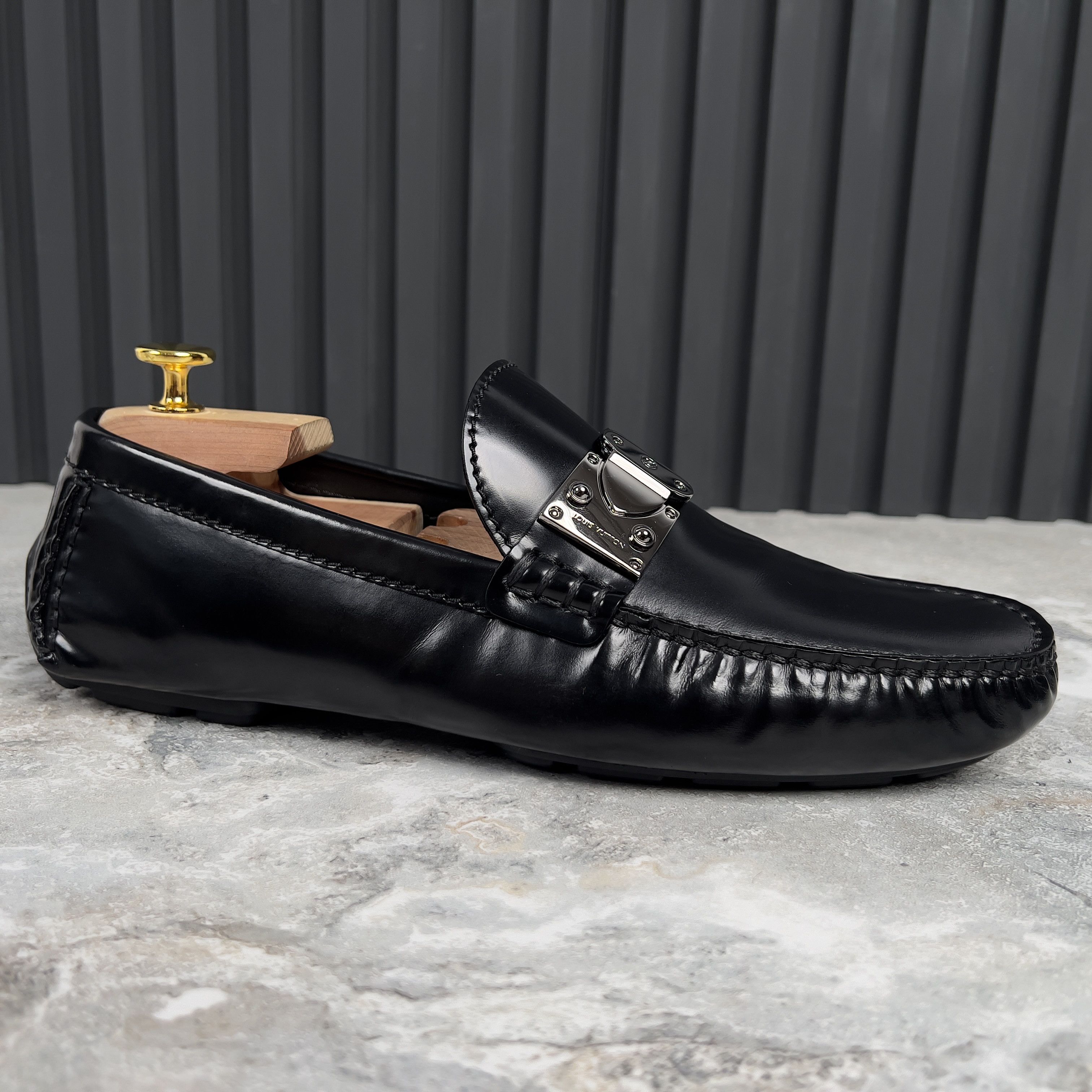 Louis Vuitton Louis Vuitton Racetrack Driving Moccasin Glazed Leather Size US 9 / EU 42 - 7 Thumbnail