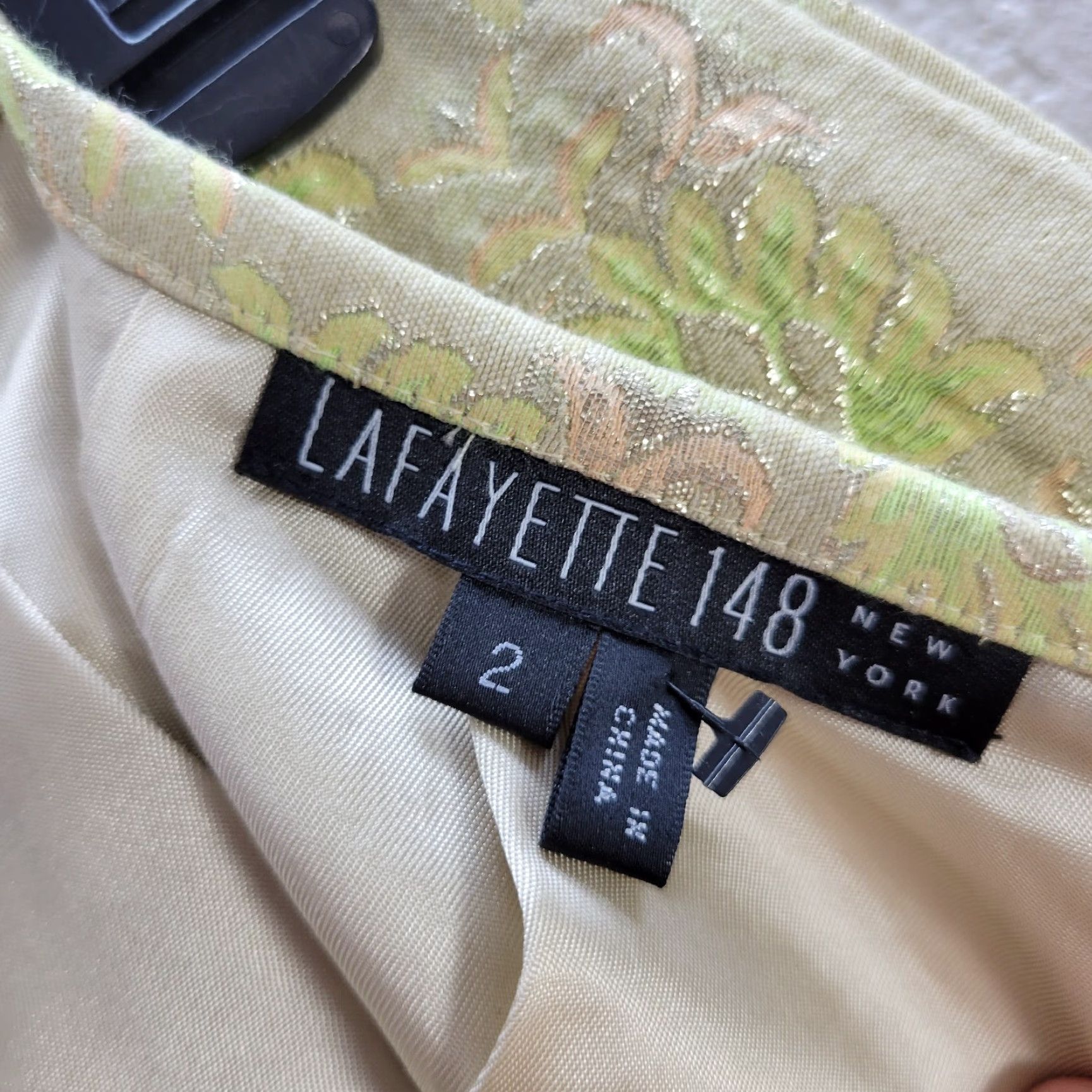 Vintage Lafayette 148 NY Gold Green Brocade Metallic Pencil Skirt Sz 2 Floral Embossed Knee Length Womens Clean Condition Size 26" / US 2 / IT 38 - 5 Thumbnail