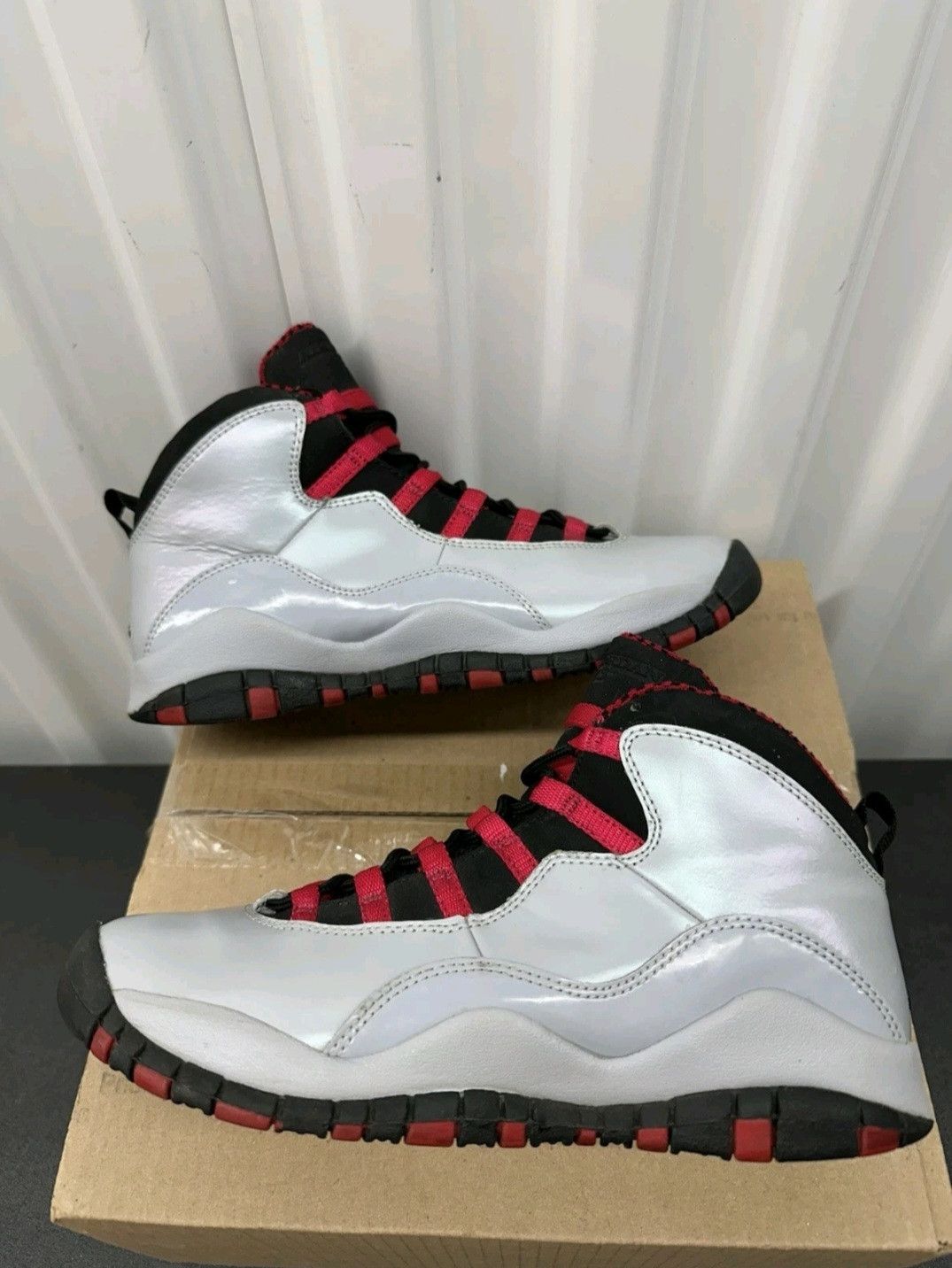 Jordan Brand Nike Air Jordan Retro 10 GG Legion Red 487211009 Size 7Y Size US 7 / EU 40 - 3 Thumbnail