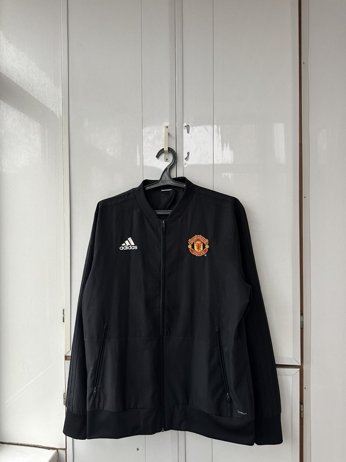 Adidas Vintage Adidas Manchester United 2018 Jacket Zip Size US L / EU 52-54 / 3 - 2 Thumbnail