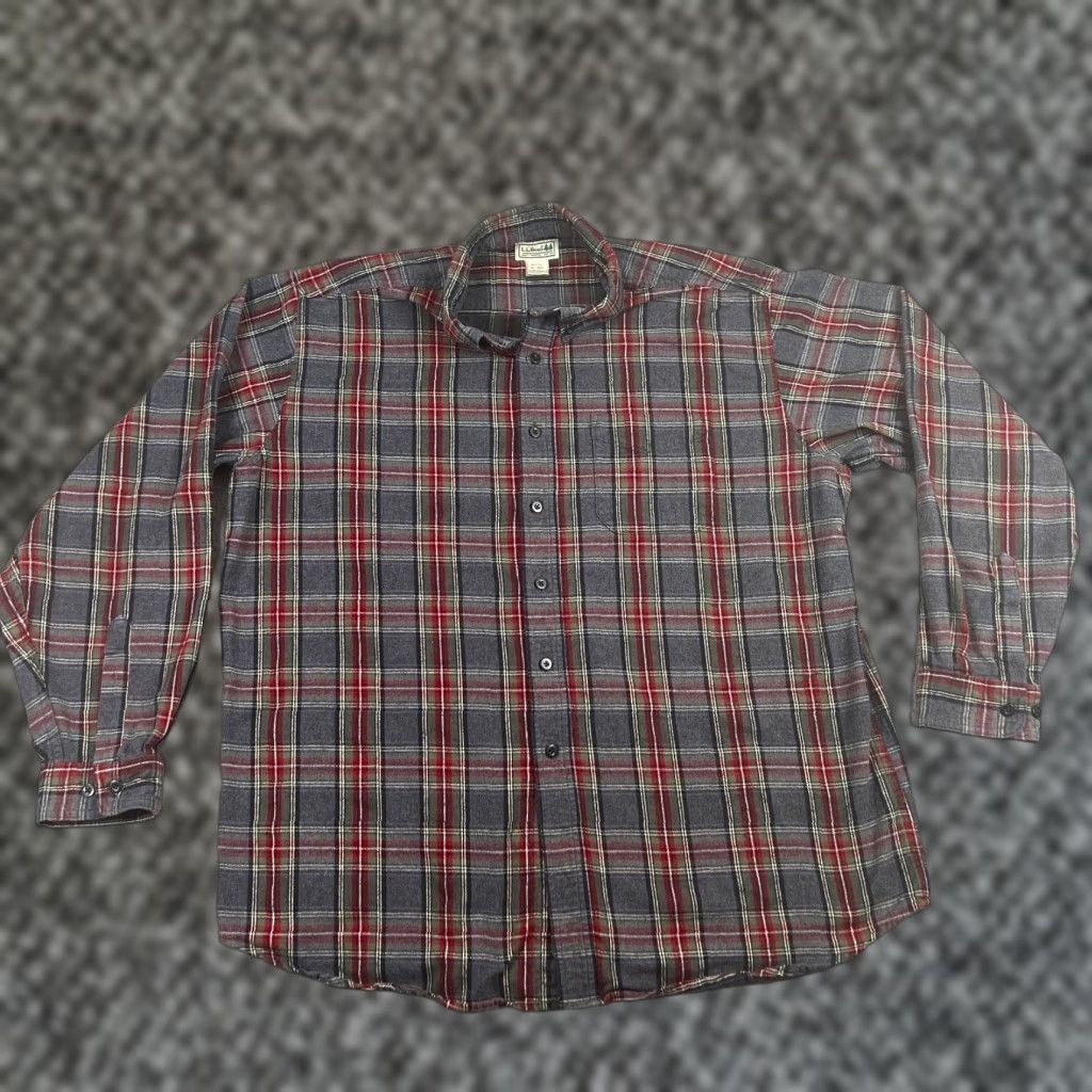 Vintage LL Bean Shirt Mens XL Gray Plaid Flannel Button-Down 228061 90s Outdoor Classic Mens Size US XL / EU 56 / 4 - 1 Thumbnail