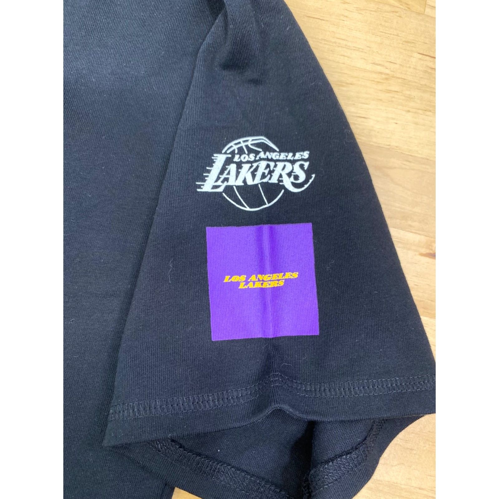 Express NWT Express Los Angeles Lakers T Shirt Black M Mens Body: T-Shirt, Short Sleeve, Regular, Graphic, NBA, Logo, 2203 Size US M / EU 48-50 / 2 - 5 Thumbnail