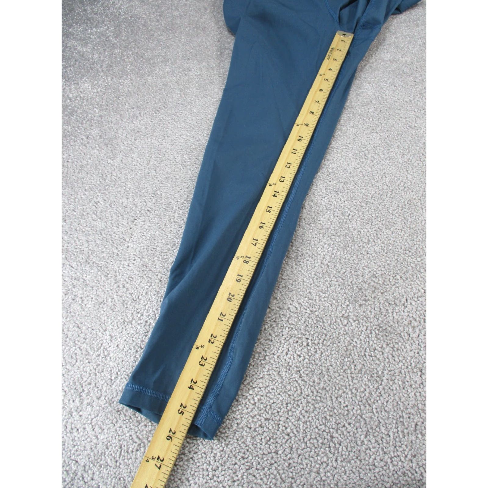 Everlane EVERLANE Women's Medium Blue Compression Crop Leggings Athletic Activewear Athleisure Gym Yoga Size 32" / US 10 / IT 46 - 3 Thumbnail