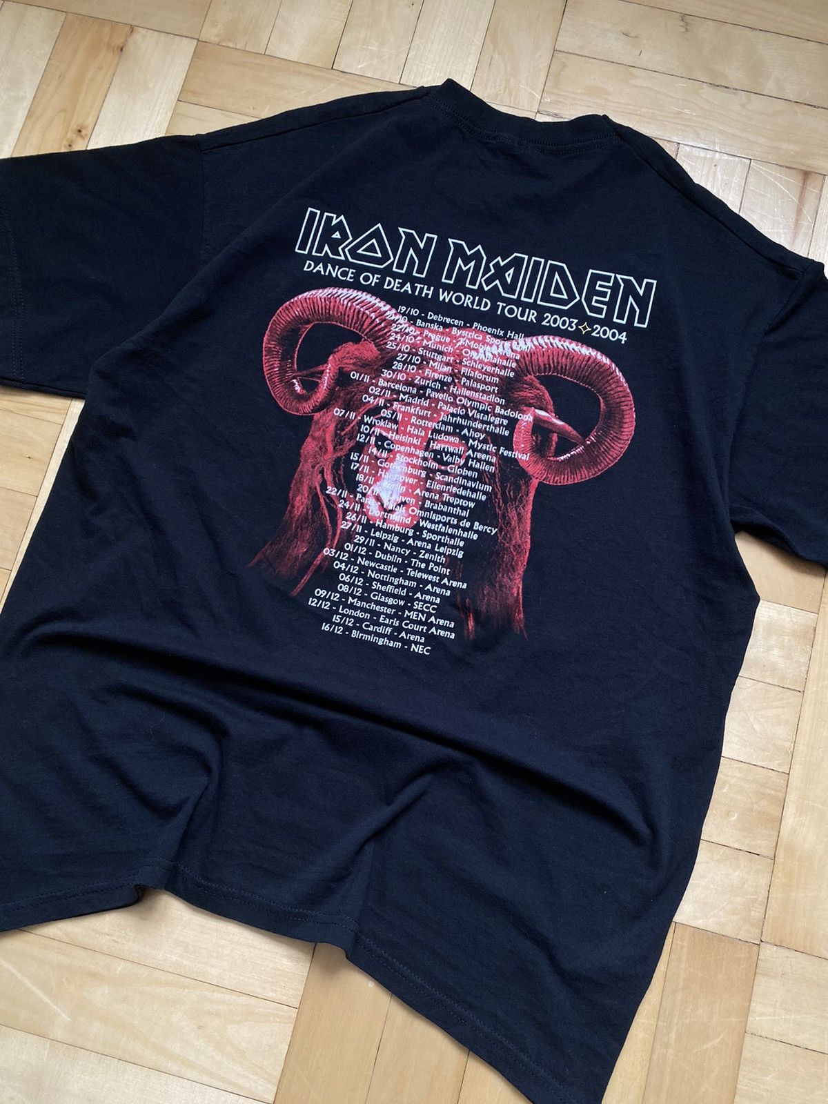 Band Tees × Vintage Vintage 2003 Iron Maiden Dance of Death Black Rock T-shirt Size US XL / EU 56 / 4 - 10 Thumbnail