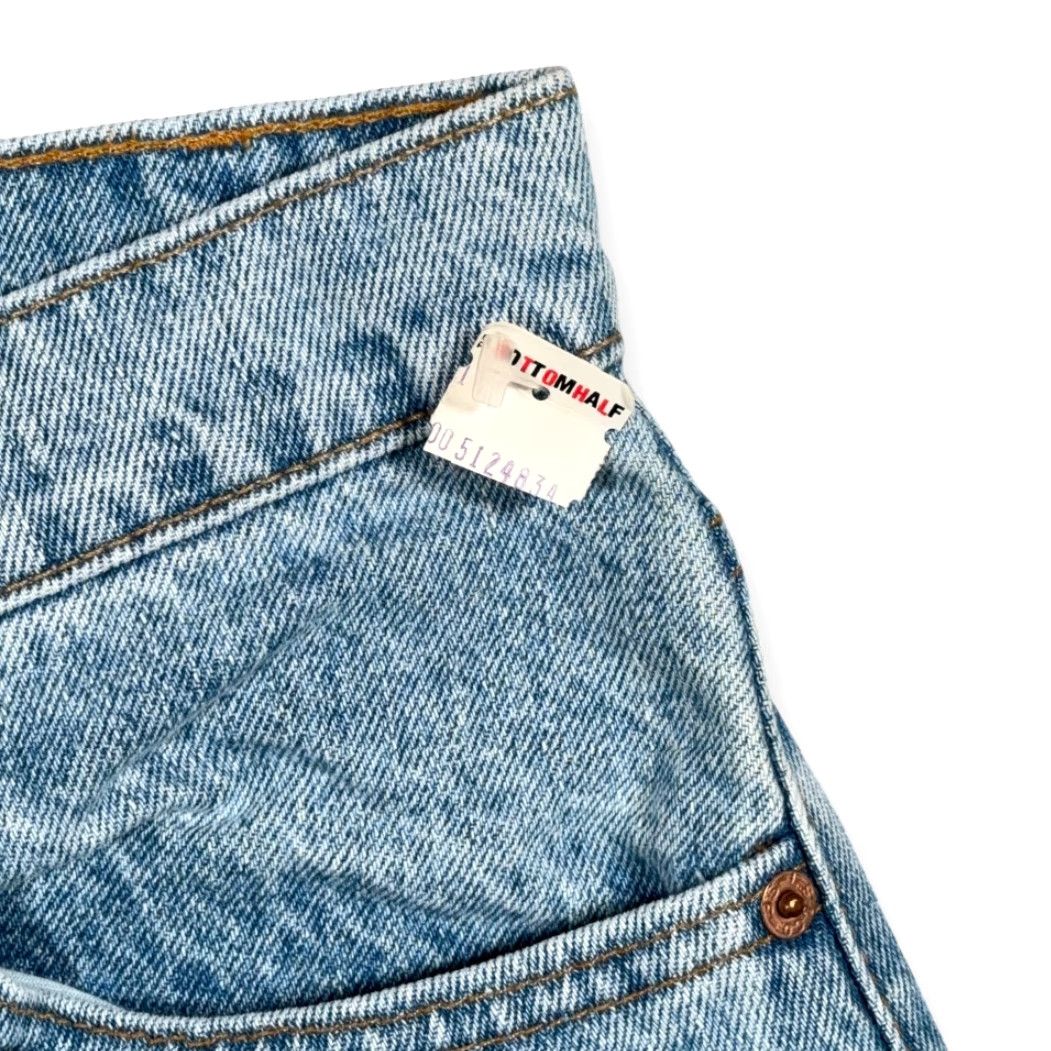 Levi's VINTAGE Levi's 512 Jeans Mens 32x32 Blue Light Wash Denim Deadsock USA 90s Slim Tapered 5-Pocket Mens Waist 32 Inseam 32 Size US 32 / EU 48 - 4 Thumbnail