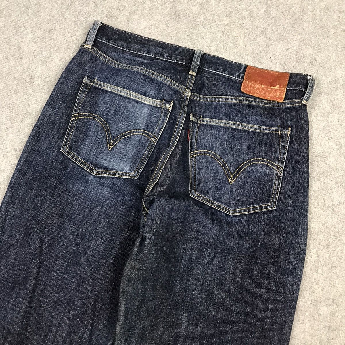 Levi's Vintage Clothing Levis Distressed denim blue jeans pants Size US 31 - 10 Thumbnail