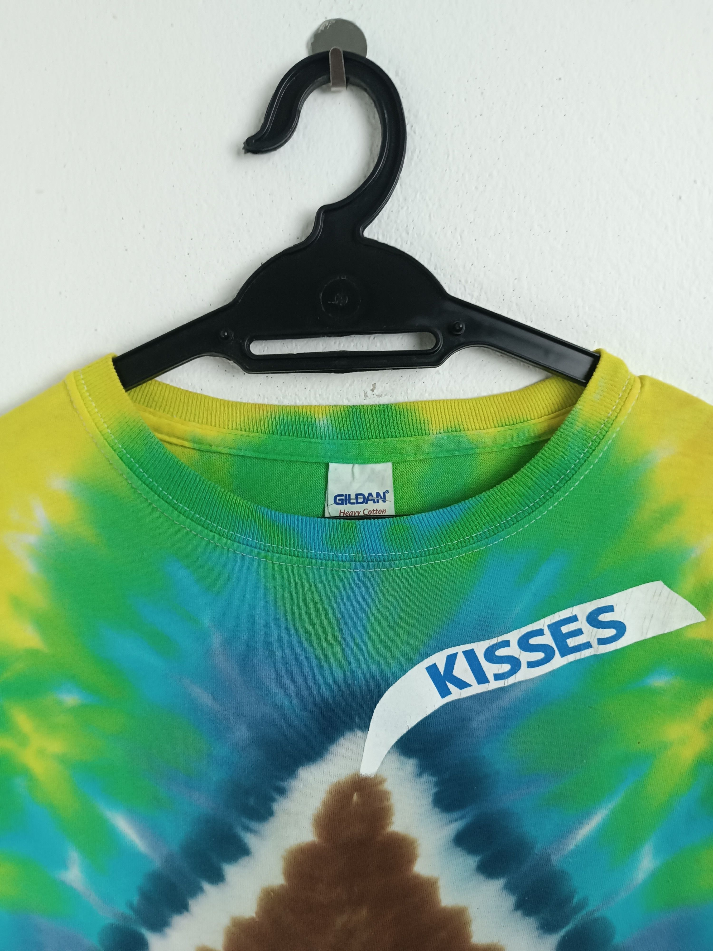 Chocolate VINTAGE HERSHEY'S KISSES TIE DYE TEE CHOCOLATE CUTE RARE Size US S / EU 44-46 / 1 - 16 Thumbnail