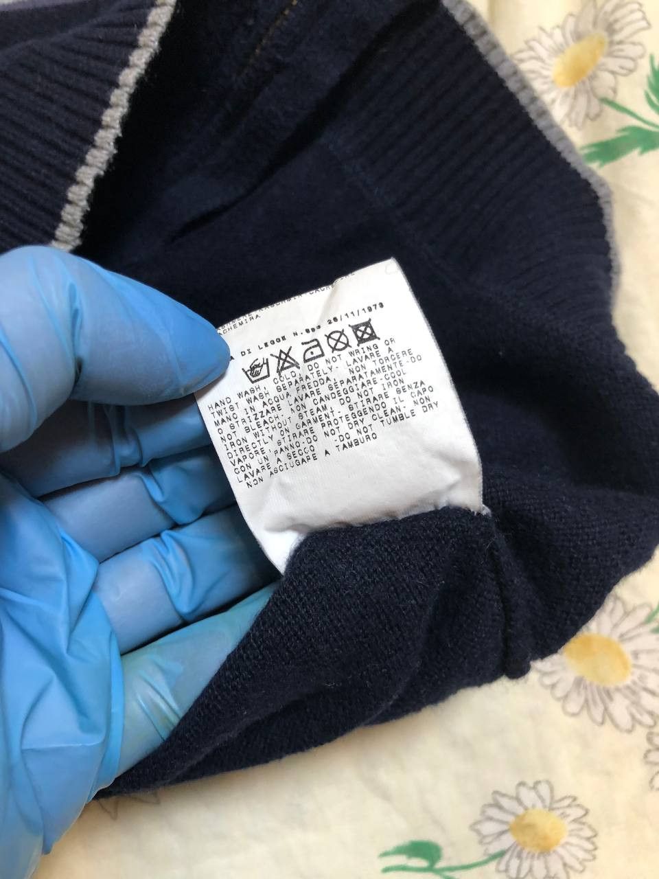 Dolce & Gabbana Vintage Dolce&Gabbana Wool zip up Cardigan Sweaters Size US L / EU 52-54 / 3 - 5 Thumbnail