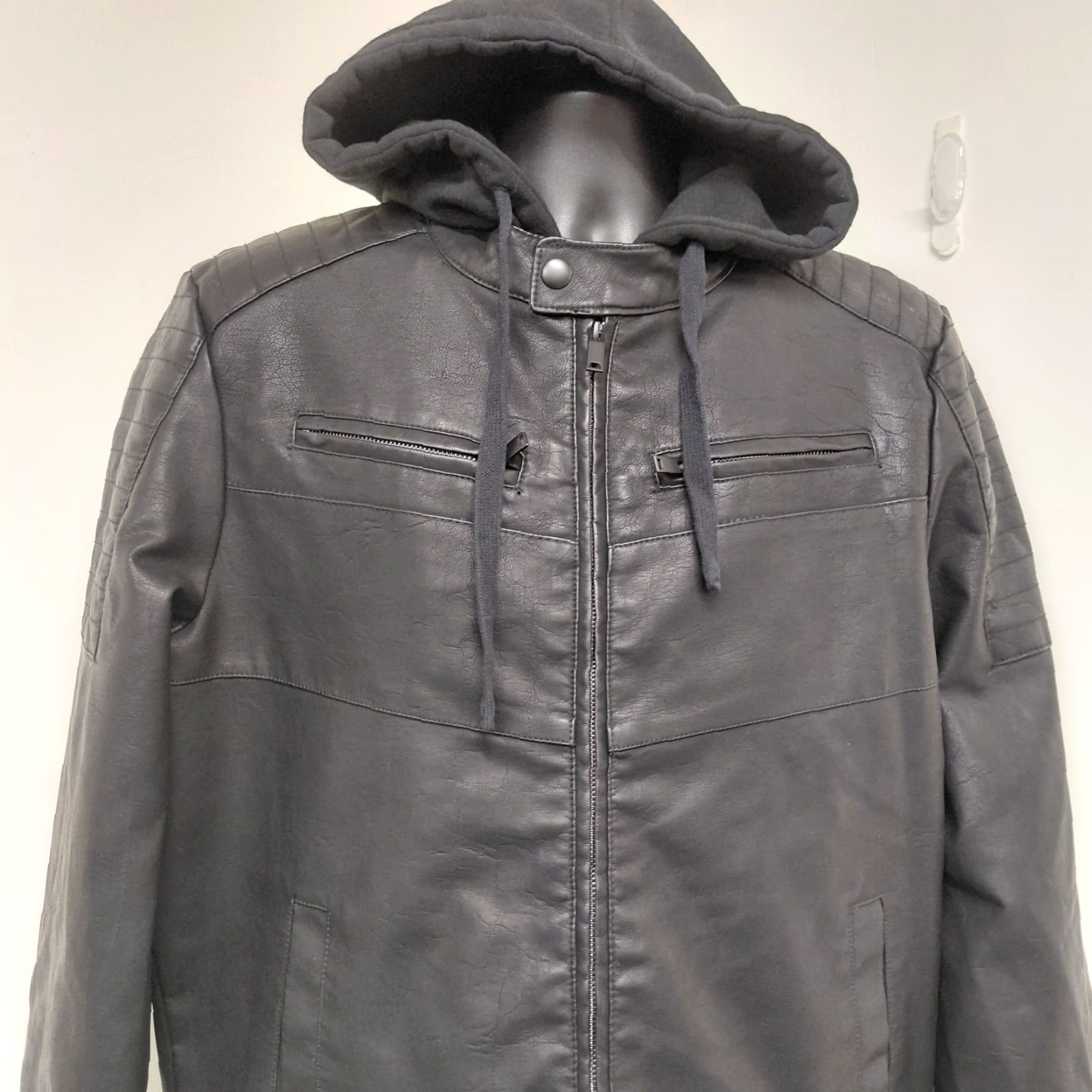Apt. 9 Apt. 9 Men's Jacket Black Faux Leather Hooded Coat Pockets Zipper Short | Size L | Regular Fit | Motorcycle Style Size US L / EU 52-54 / 3 - 7 Thumbnail